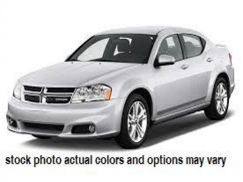 2013 Dodge Avenger 4d Sedan SE