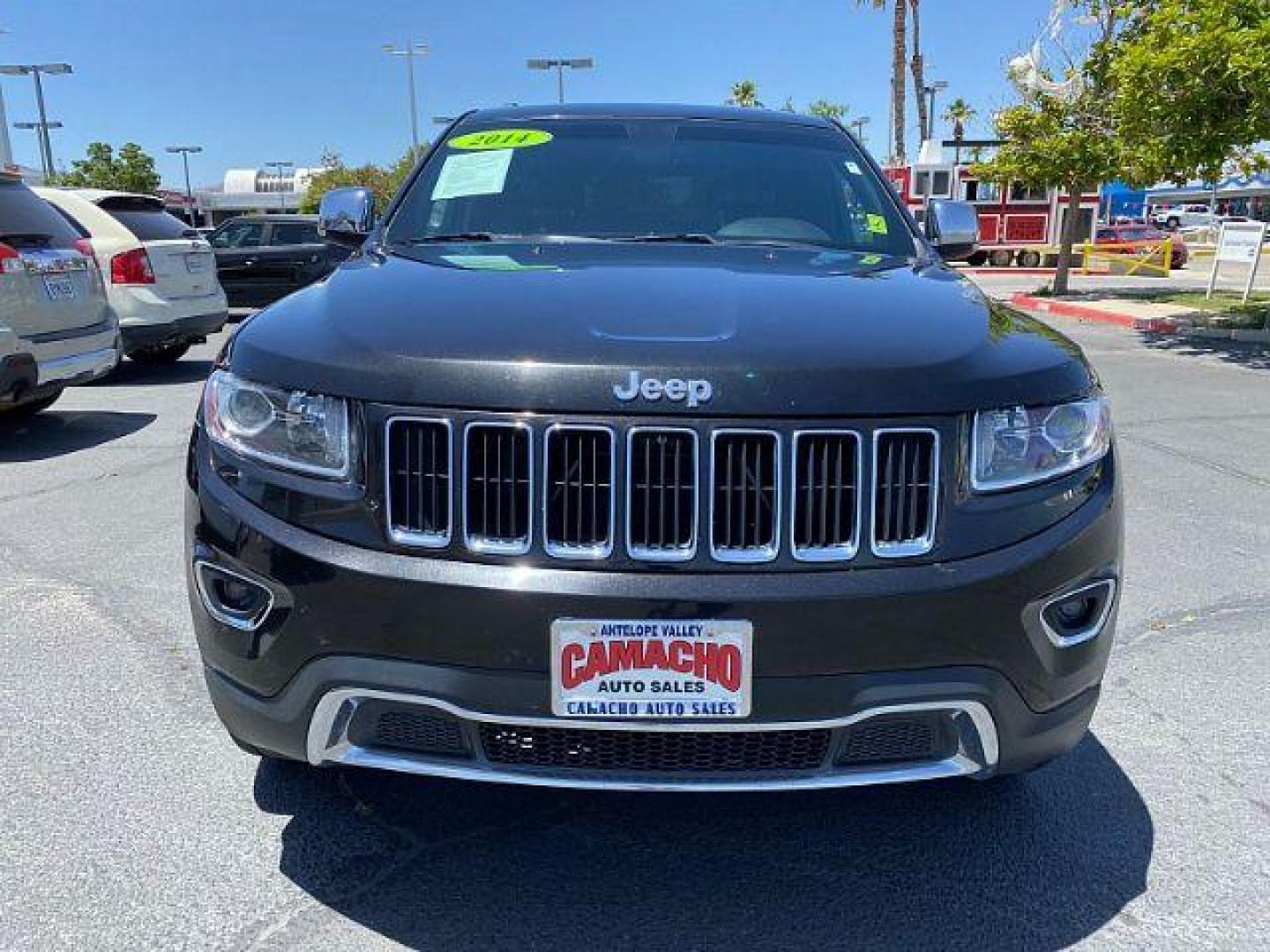 2014 Jeep Grand Cherokee (1C4RJEBM7EC) with an V6 EcoDiesel 3.0T engine, Automatic 8-Spd transmission, located at 412 Auto Vista Drive, Palmdale, CA, 93551, (661) 945-0620, 34.592636, -118.136681 - Photo#6