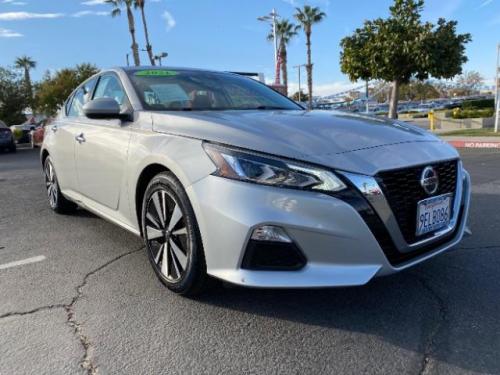 2021 Nissan Altima 2.5 SV Sedan