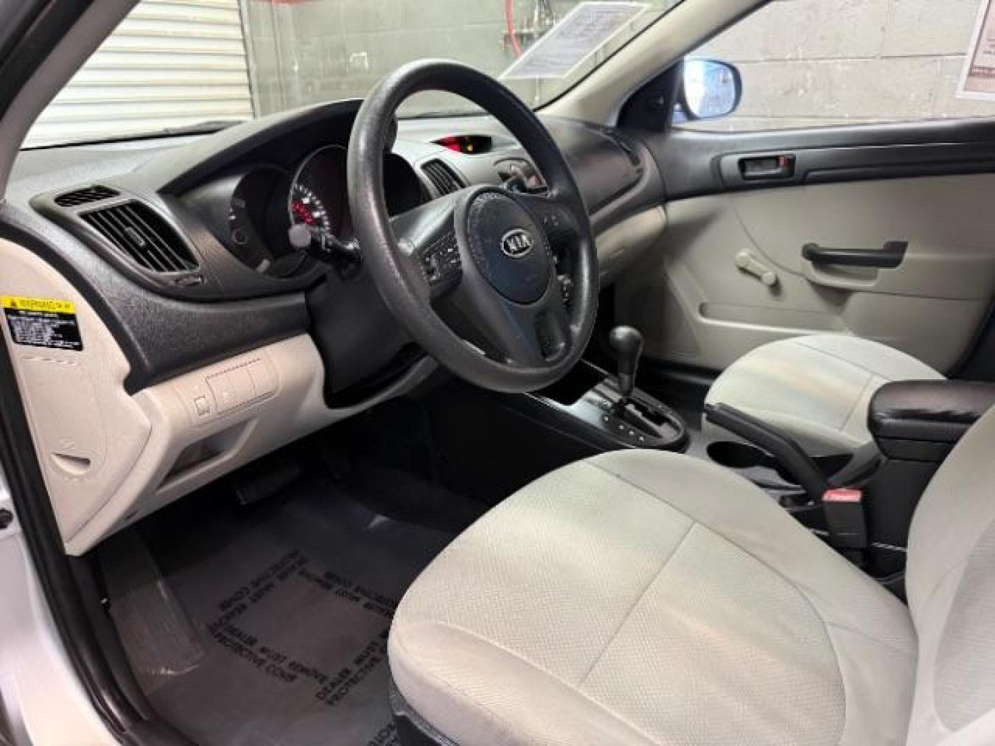 2010 SILVER Kia Forte (KNAFT4A28A5) with an 4-Cyl 2.0 Liter engine, Automatic 4-Spd w/Overdrive transmission, located at 412 Auto Vista Drive, Palmdale, CA, 93551, (661) 945-0620, 34.592636, -118.136681 - Photo#10