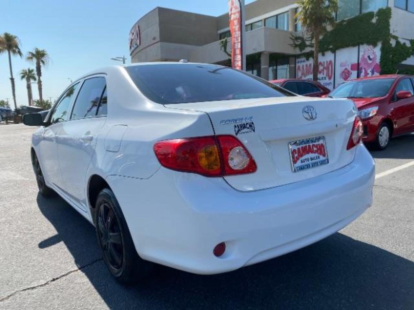 2010 WHITE Toyota Corolla (1NXBU4EE1AZ) with an 4-Cyl 1.8 Liter engine, Automatic 4-Spd w/Overdrive transmission, located at 412 Auto Vista Drive, Palmdale, CA, 93551, (661) 945-0620, 34.592636, -118.136681 - Photo#5