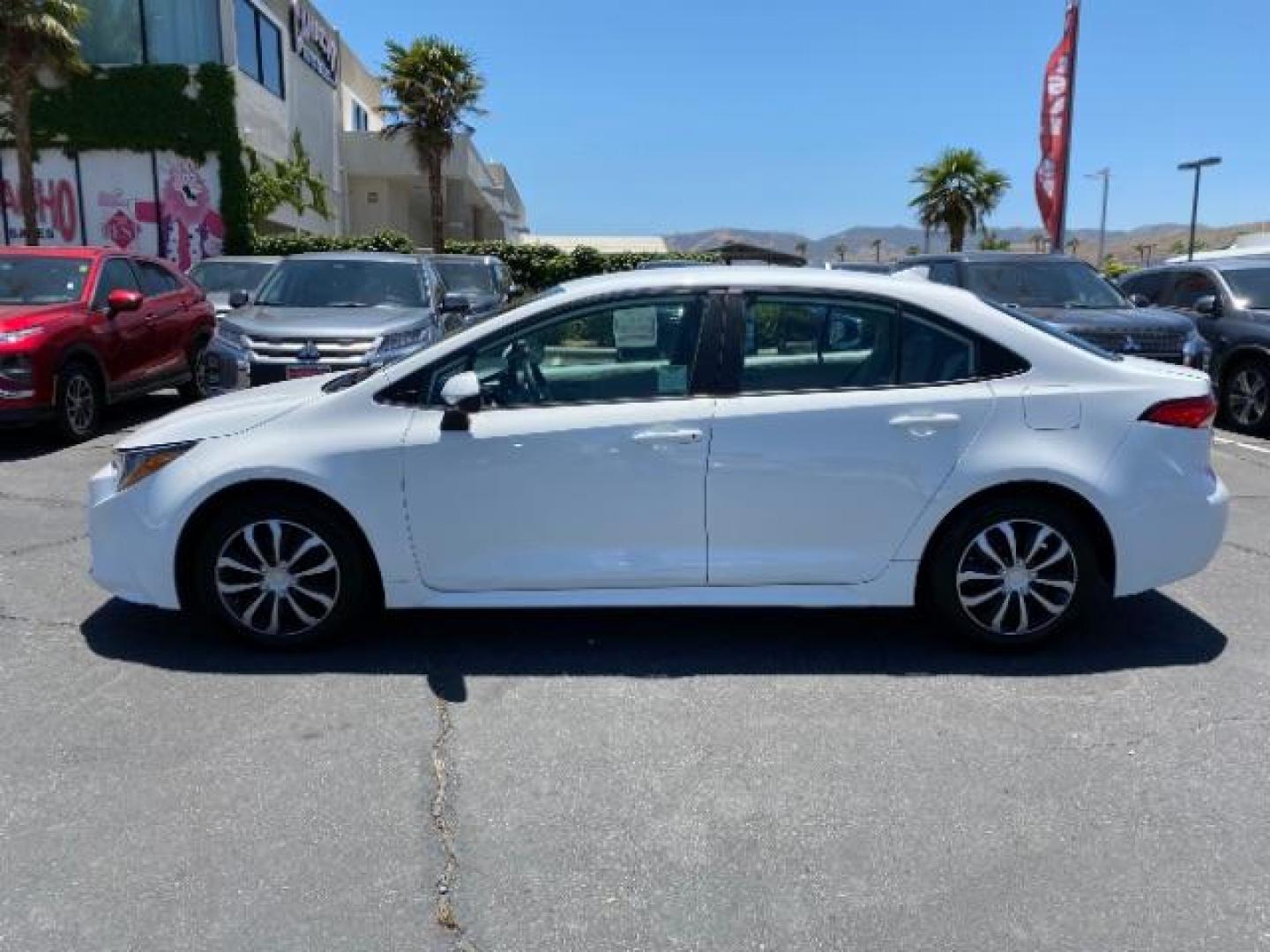 2022 WHITE Toyota Corolla (5YFEPMAE3NP) with an 4-Cyl 1.8 Liter engine, Automatic CVTi-S transmission, located at 412 Auto Vista Drive, Palmdale, CA, 93551, (661) 945-0620, 34.592636, -118.136681 - Photo#3