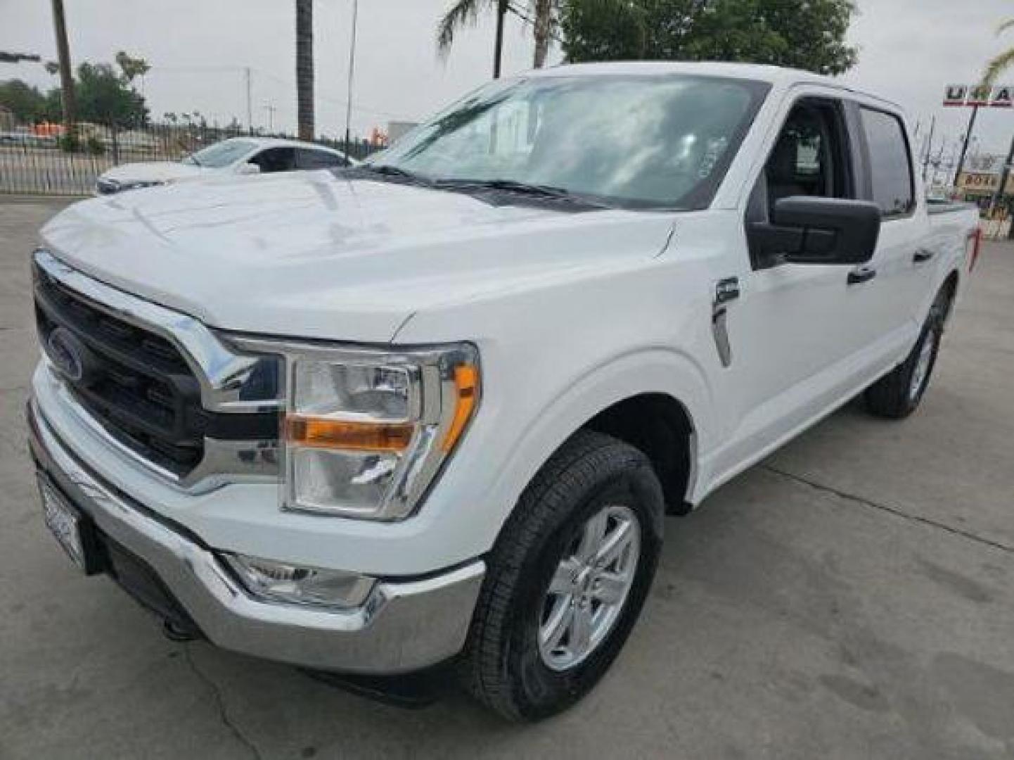 2022 WHITE Ford F-150 4WD (1FTFW1E56NK) with an V8 Flex Fuel 5.0 Liter engine, Automatic 10-Spd transmission, located at 412 Auto Vista Drive, Palmdale, CA, 93551, (661) 945-0620, 34.592636, -118.136681 - Photo#30