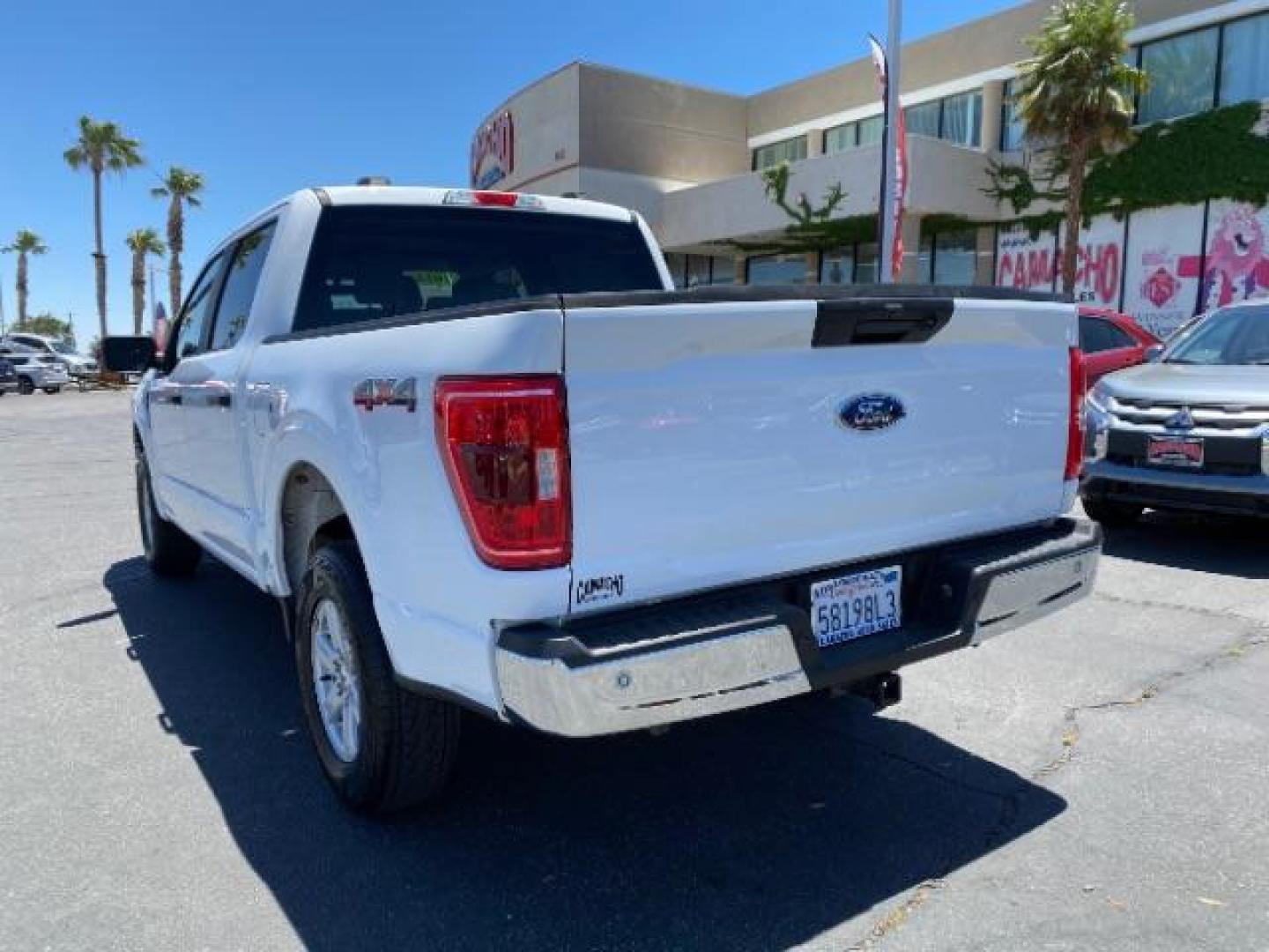 2022 WHITE Ford F-150 4WD (1FTFW1E56NK) with an V8 Flex Fuel 5.0 Liter engine, Automatic 10-Spd transmission, located at 412 Auto Vista Drive, Palmdale, CA, 93551, (661) 945-0620, 34.592636, -118.136681 - Photo#4