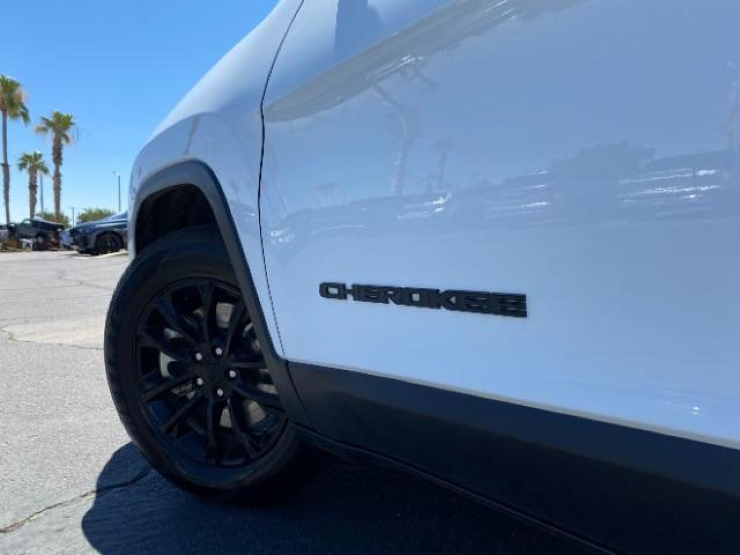 2023 WHITE Jeep Cherokee (1C4PJMMB6PD) with an 4-Cyl 2.4 Liter engine, Automatic 9-Spd transmission, located at 412 Auto Vista Drive, Palmdale, CA, 93551, (661) 945-0620, 34.592636, -118.136681 - Photo#11