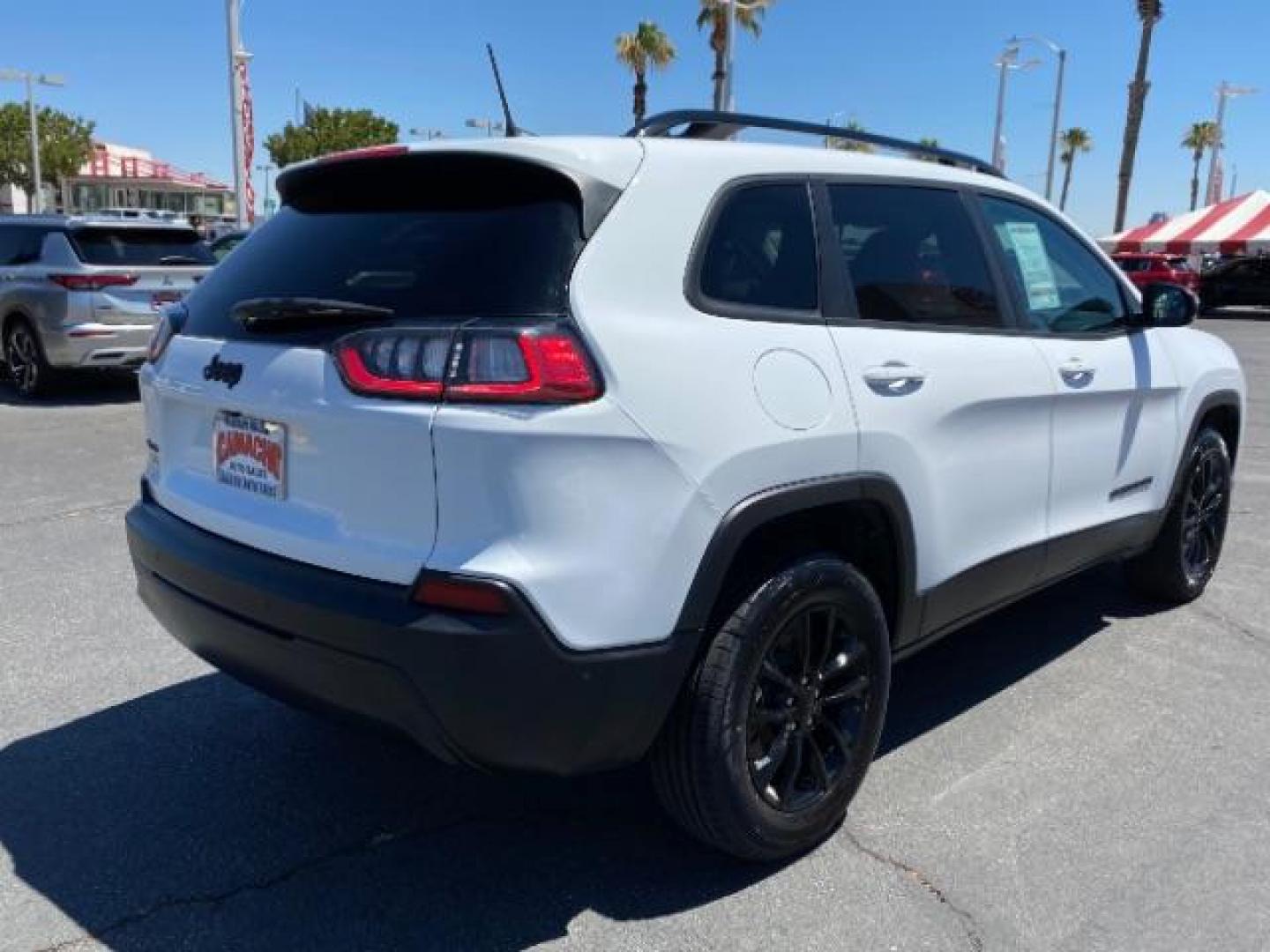 2023 WHITE Jeep Cherokee (1C4PJMMB6PD) with an 4-Cyl 2.4 Liter engine, Automatic 9-Spd transmission, located at 412 Auto Vista Drive, Palmdale, CA, 93551, (661) 945-0620, 34.592636, -118.136681 - Photo#7