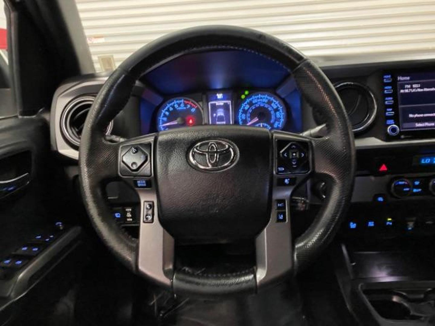 2022 WHITE Toyota Tacoma 2WD (3TMAZ5CN4NM) with an V6 3.5 Liter engine, Automatic 6-Spd transmission, located at 412 Auto Vista Drive, Palmdale, CA, 93551, (661) 945-0620, 34.592636, -118.136681 - Photo#20