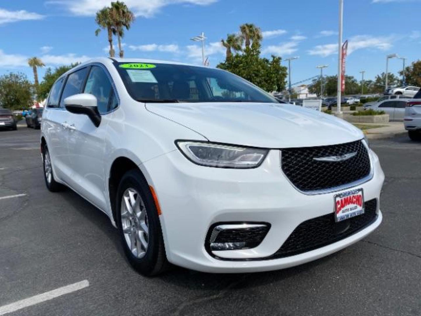 2023 WHITE Chrysler Pacifica (2C4RC1BG9PR) with an V6 3.6 Liter engine, Automatic 9-Spd transmission, located at 412 Auto Vista Drive, Palmdale, CA, 93551, (661) 945-0620, 34.592636, -118.136681 - Photo#0