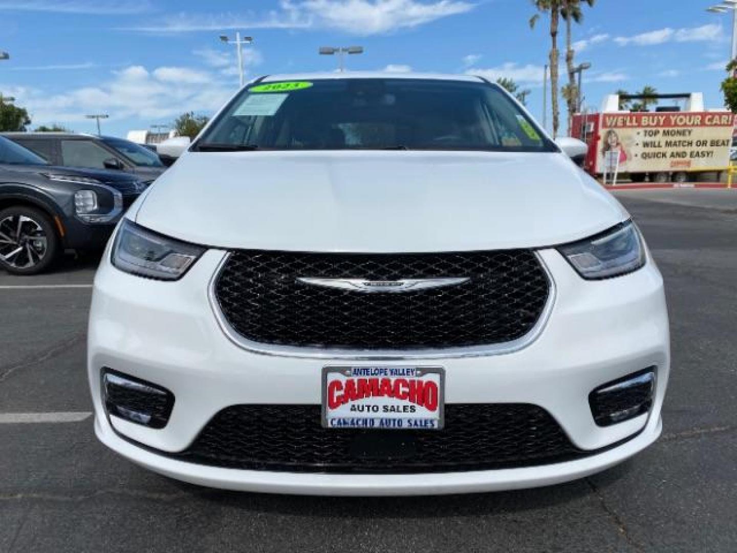 2023 WHITE Chrysler Pacifica (2C4RC1BG9PR) with an V6 3.6 Liter engine, Automatic 9-Spd transmission, located at 412 Auto Vista Drive, Palmdale, CA, 93551, (661) 945-0620, 34.592636, -118.136681 - Photo#1