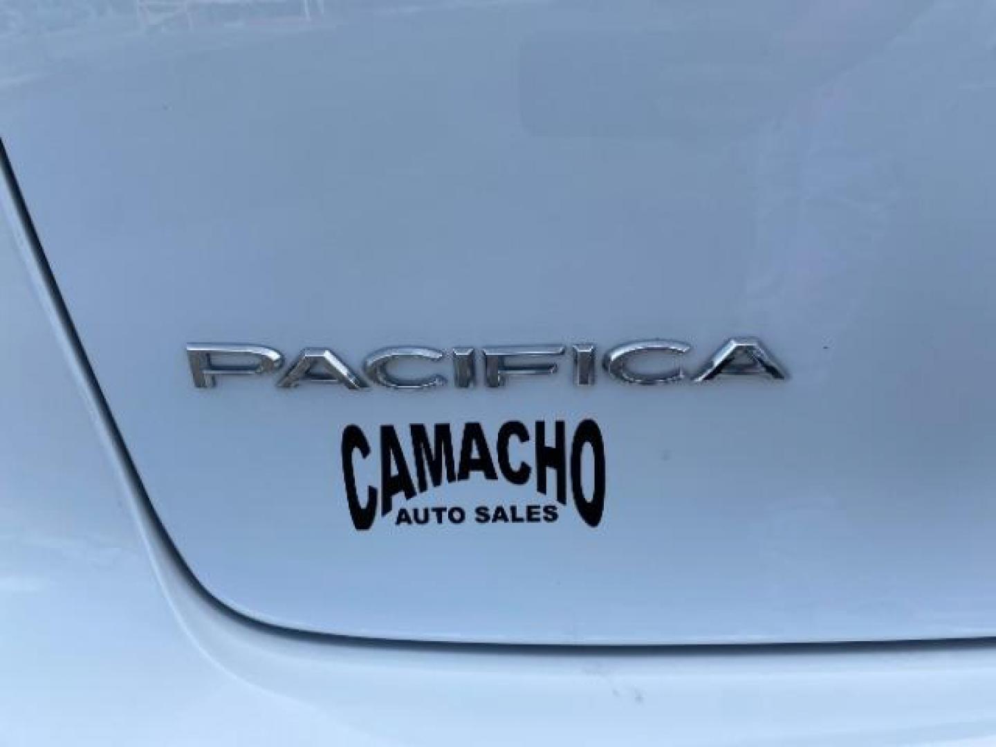 2023 WHITE Chrysler Pacifica (2C4RC1BG9PR) with an V6 3.6 Liter engine, Automatic 9-Spd transmission, located at 412 Auto Vista Drive, Palmdale, CA, 93551, (661) 945-0620, 34.592636, -118.136681 - Photo#12