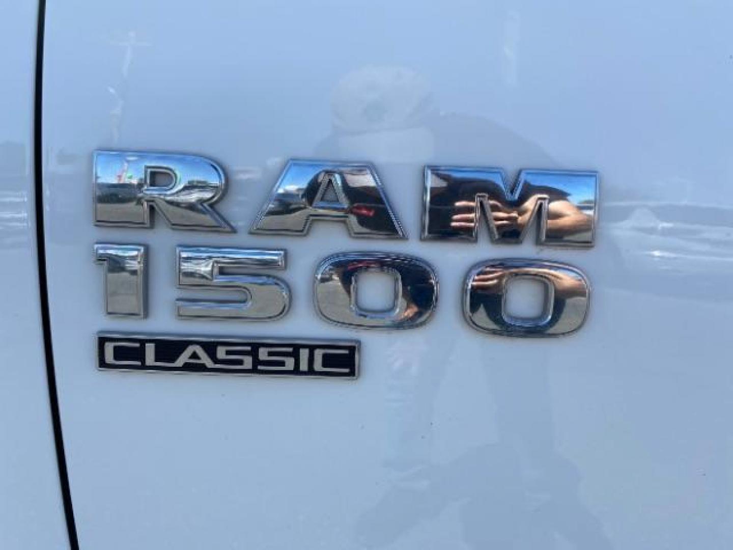 2022 WHITE Ram 1500 Classic 4WD (1C6RR7FT9NS) with an 8-Cyl 5.7 Liter engine, Automatic 8-Spd transmission, located at 412 Auto Vista Drive, Palmdale, CA, 93551, (661) 945-0620, 34.592636, -118.136681 - Photo#15