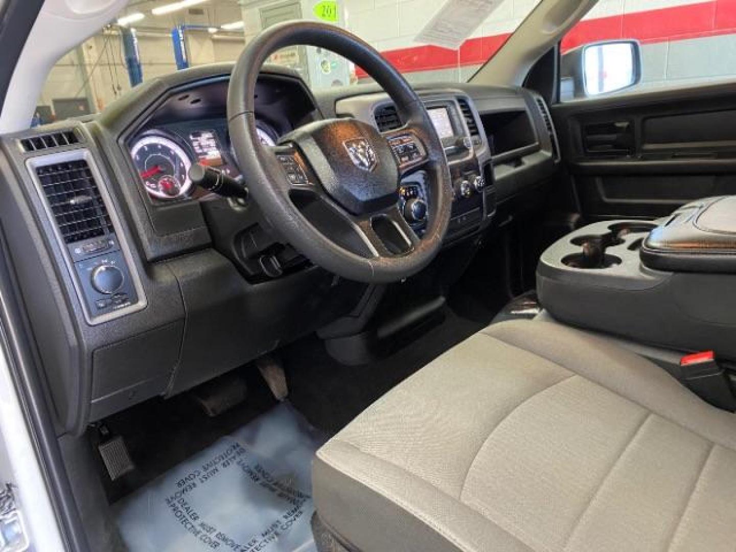 2022 WHITE Ram 1500 Classic 4WD (1C6RR7FT9NS) with an 8-Cyl 5.7 Liter engine, Automatic 8-Spd transmission, located at 412 Auto Vista Drive, Palmdale, CA, 93551, (661) 945-0620, 34.592636, -118.136681 - Photo#20