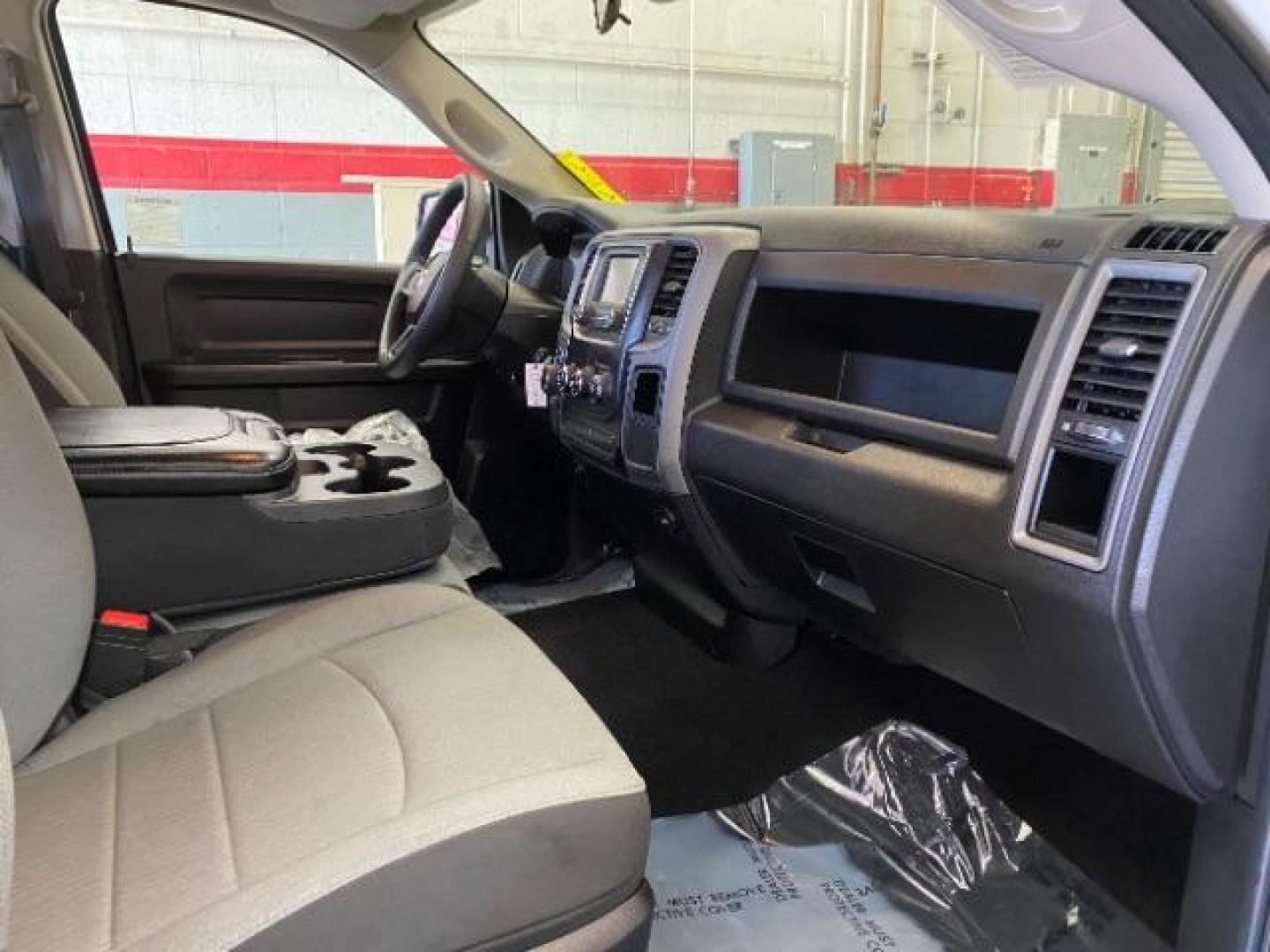 2022 WHITE Ram 1500 Classic 4WD (1C6RR7FT9NS) with an 8-Cyl 5.7 Liter engine, Automatic 8-Spd transmission, located at 412 Auto Vista Drive, Palmdale, CA, 93551, (661) 945-0620, 34.592636, -118.136681 - Photo#31