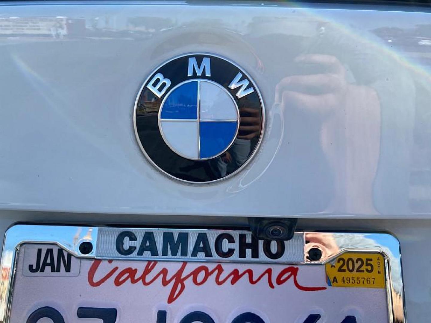 2022 WHITE BMW X3 (5UX43DP0XN9) with an 4-Cyl Turbo 2.0 Liter engine, Automatic 8-Spd Sport w/Sport transmission, located at 412 Auto Vista Drive, Palmdale, CA, 93551, (661) 945-0620, 34.592636, -118.136681 - Photo#15