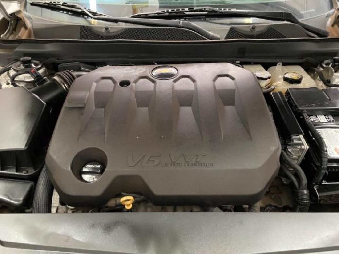 2020 SILVER Chevrolet Impala (2G1105S32L9) with an V6 Flex Fuel 3.6 Liter engine, Automatic 6-Spd w/Overdrive transmission, located at 412 Auto Vista Drive, Palmdale, CA, 93551, (661) 945-0620, 34.592636, -118.136681 - Photo#32