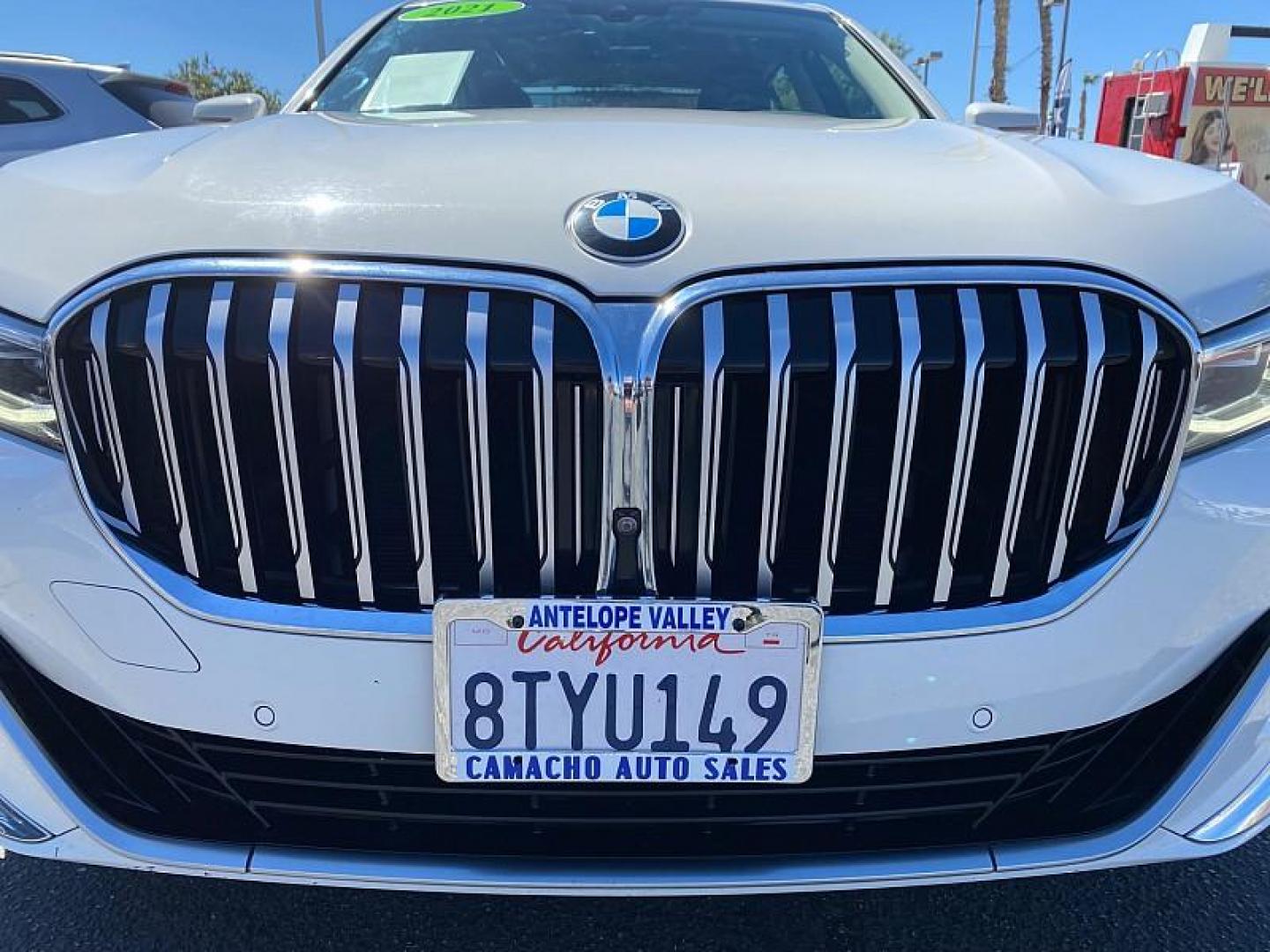 2021 WHITE BMW 7 Series (WBA7T2C04MC) with an 6-Cyl Turbo 3.0 Liter engine, Automatic 8-Spd Sport w/Steptronic transmission, located at 412 Auto Vista Drive, Palmdale, CA, 93551, (661) 945-0620, 34.592636, -118.136681 - For 44 years, our family-owned and operated business has proudly served the community, becoming one of the largest independent used car and new car dealers in Southern California, thanks to the trust and support of our customers. Recognized as AV and rsquo;s Best Used Car Dealer for 25 years (1998-2 - Photo#11