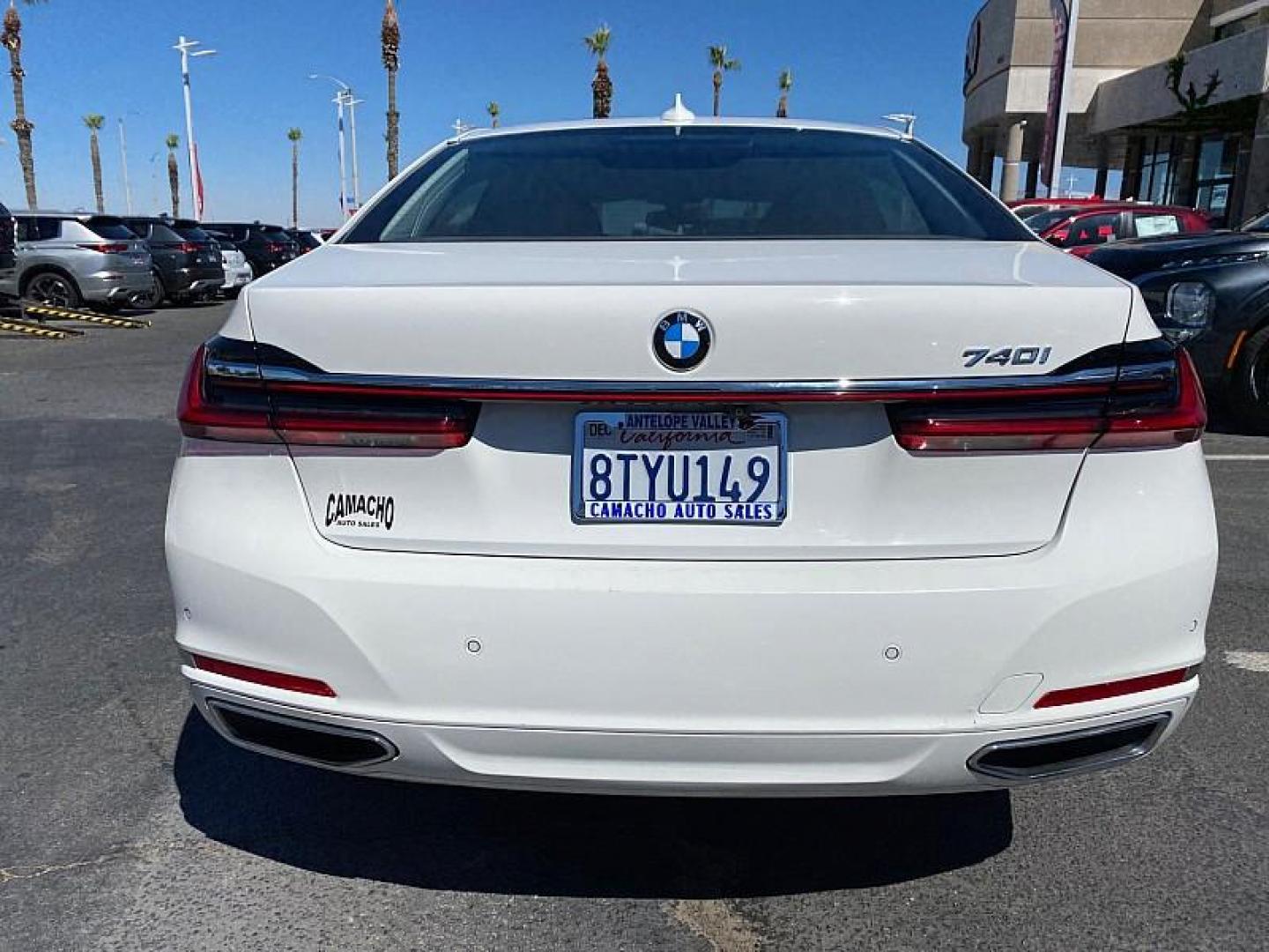 2021 WHITE BMW 7 Series (WBA7T2C04MC) with an 6-Cyl Turbo 3.0 Liter engine, Automatic 8-Spd Sport w/Steptronic transmission, located at 412 Auto Vista Drive, Palmdale, CA, 93551, (661) 945-0620, 34.592636, -118.136681 - For 44 years, our family-owned and operated business has proudly served the community, becoming one of the largest independent used car and new car dealers in Southern California, thanks to the trust and support of our customers. Recognized as AV and rsquo;s Best Used Car Dealer for 25 years (1998-2 - Photo#5