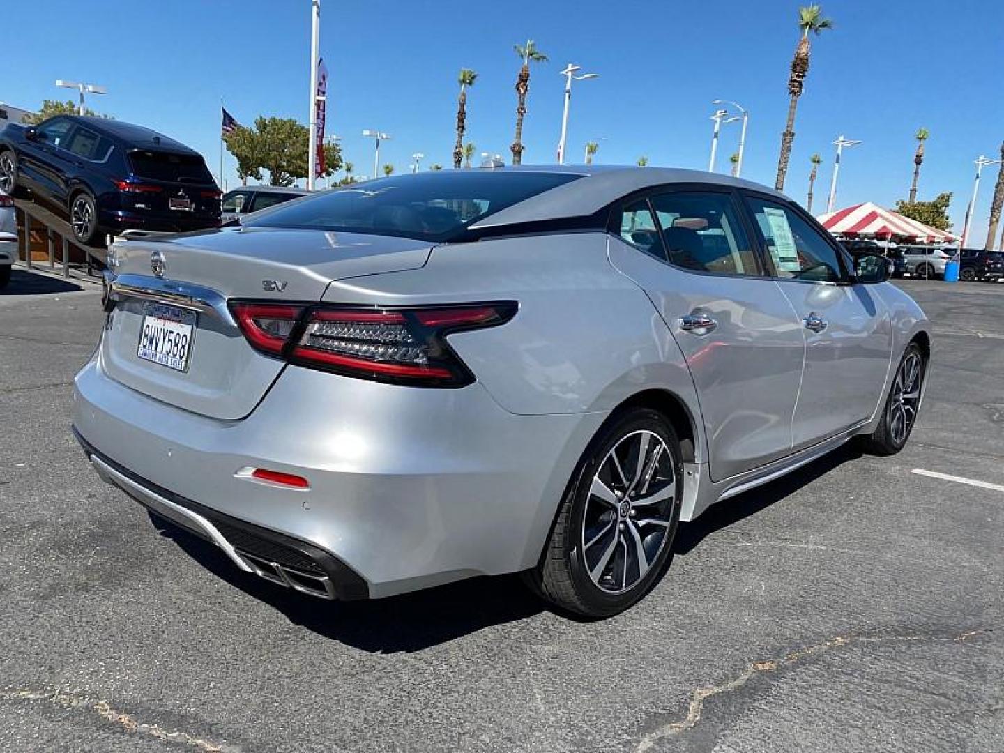 2021 SILVER Nissan Maxima (1N4AA6CV8MC) with an V6 3.5 Liter engine, Automatic Xtronic CVT transmission, located at 412 Auto Vista Drive, Palmdale, CA, 93551, (661) 945-0620, 34.592636, -118.136681 - Photo#12