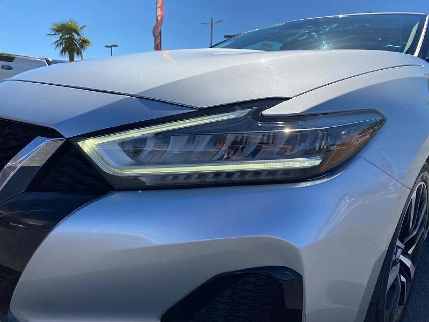 2021 SILVER Nissan Maxima (1N4AA6CV8MC) with an V6 3.5 Liter engine, Automatic Xtronic CVT transmission, located at 412 Auto Vista Drive, Palmdale, CA, 93551, (661) 945-0620, 34.592636, -118.136681 - Photo#15