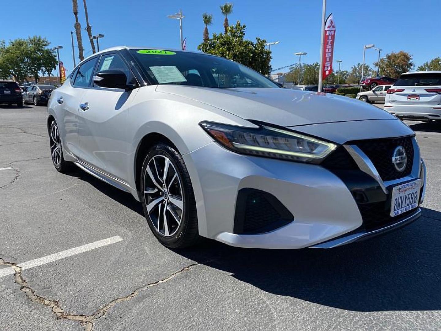 2021 SILVER Nissan Maxima (1N4AA6CV8MC) with an V6 3.5 Liter engine, Automatic Xtronic CVT transmission, located at 412 Auto Vista Drive, Palmdale, CA, 93551, (661) 945-0620, 34.592636, -118.136681 - Photo#1