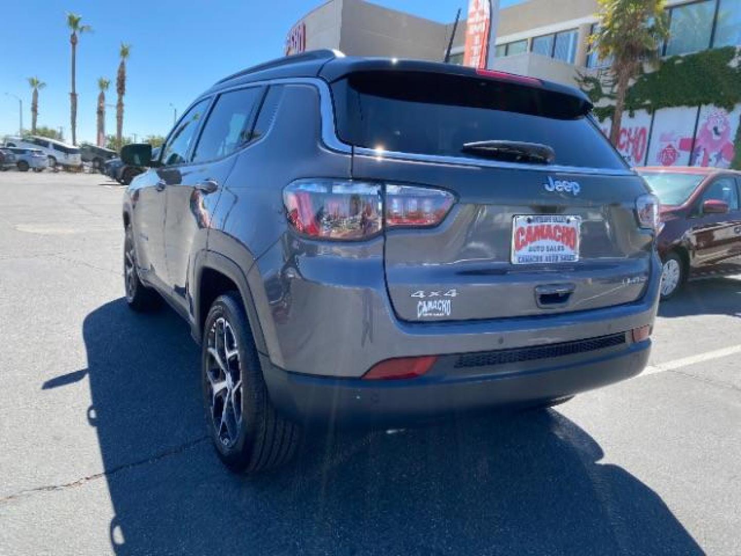 2024 GRAY Jeep Compass (3C4NJDCN8RT) with an 4-Cyl Turbo 2.0 Liter engine, Automatic 8-Spd transmission, located at 412 Auto Vista Drive, Palmdale, CA, 93551, (661) 945-0620, 34.592636, -118.136681 - Photo#5