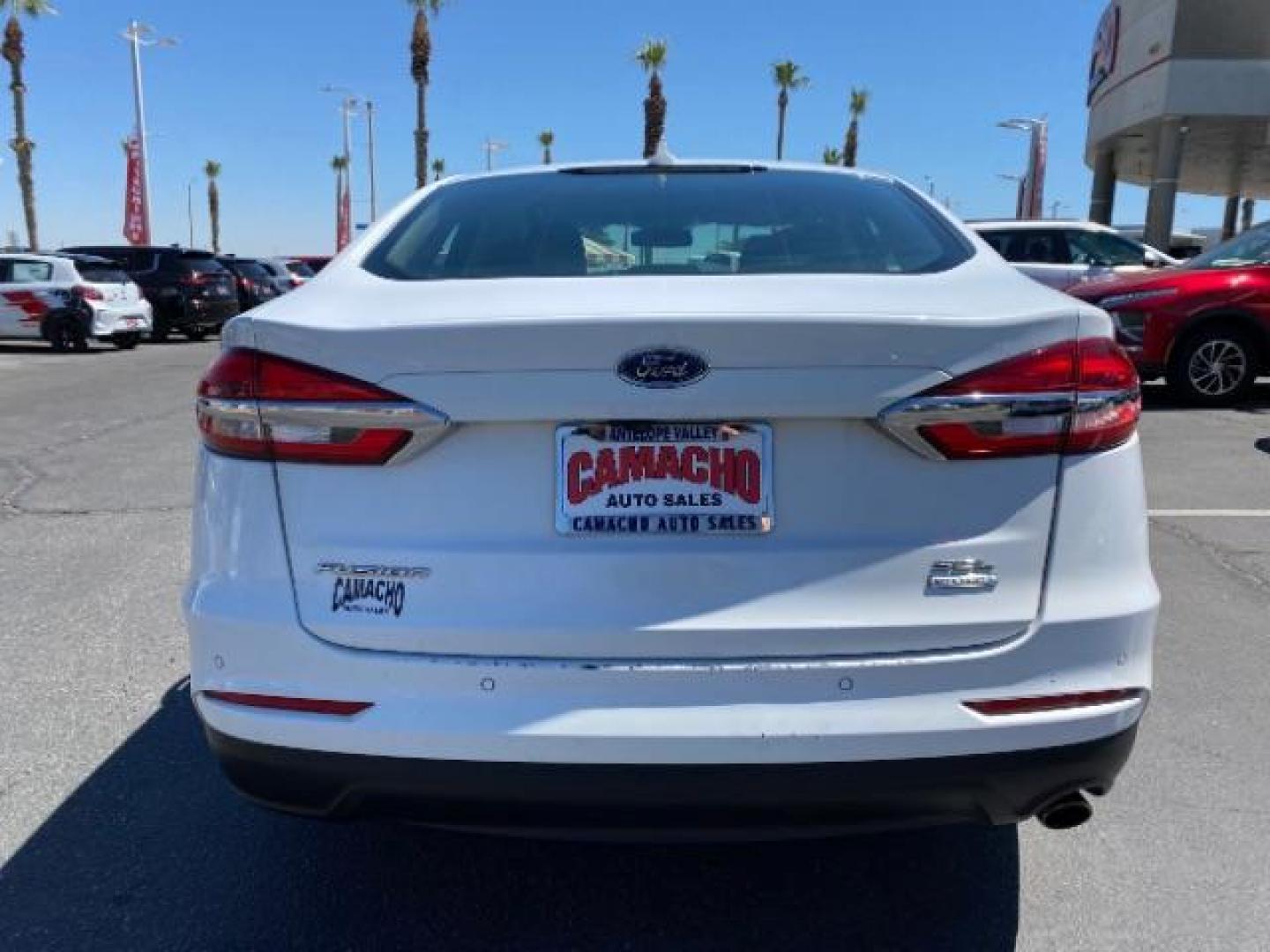 2020 WHITE Ford Fusion (3FA6P0CD6LR) with an 4-Cyl EcoBoost Turbo 1.5 Liter engine, Automatic 6-Spd w/SelectShift transmission, located at 412 Auto Vista Drive, Palmdale, CA, 93551, (661) 945-0620, 34.592636, -118.136681 - Photo#5