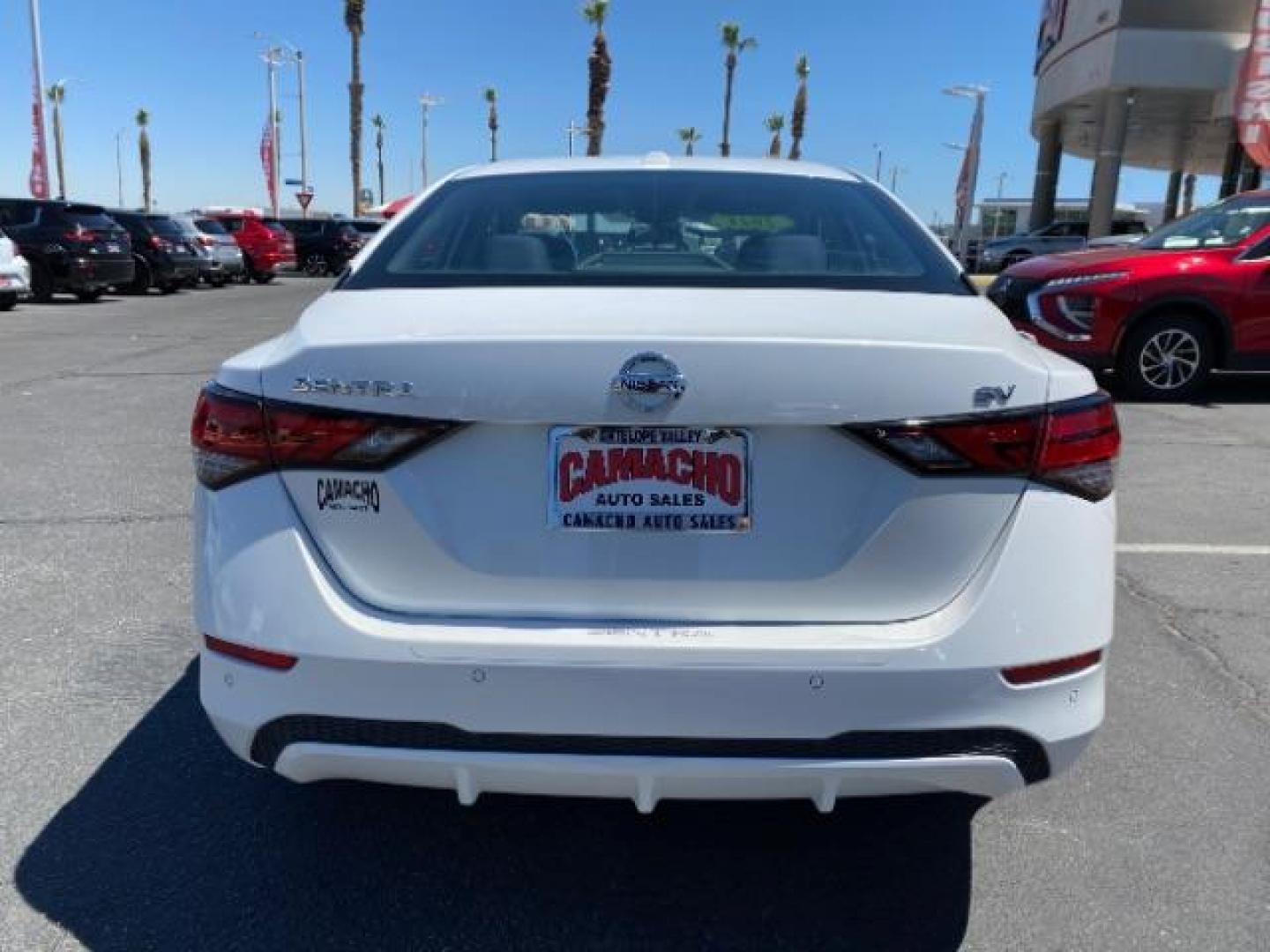 2021 WHITE Nissan Sentra (3N1AB8CV7MY) with an 4-Cyl 2.0 Liter engine, Automatic CVT w/Xtronic transmission, located at 412 Auto Vista Drive, Palmdale, CA, 93551, (661) 945-0620, 34.592636, -118.136681 - Photo#5