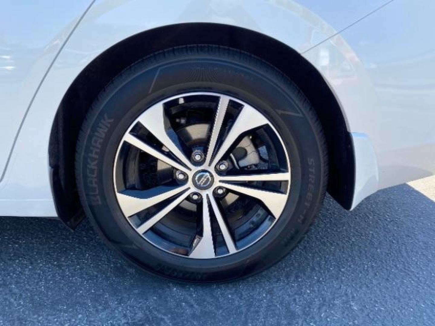 2021 WHITE Nissan Sentra (3N1AB8CV7MY) with an 4-Cyl 2.0 Liter engine, Automatic CVT w/Xtronic transmission, located at 412 Auto Vista Drive, Palmdale, CA, 93551, (661) 945-0620, 34.592636, -118.136681 - Photo#13