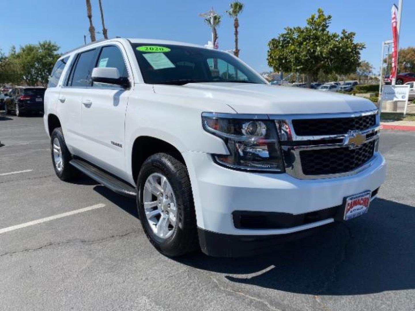 2020 WHITE Chevrolet Tahoe (1GNSCBKCXLR) with an V8 EcoTec3 5.3 Liter engine, Automatic 6-Spd w/Overdrive transmission, located at 412 Auto Vista Drive, Palmdale, CA, 93551, (661) 945-0620, 34.592636, -118.136681 - Photo#0