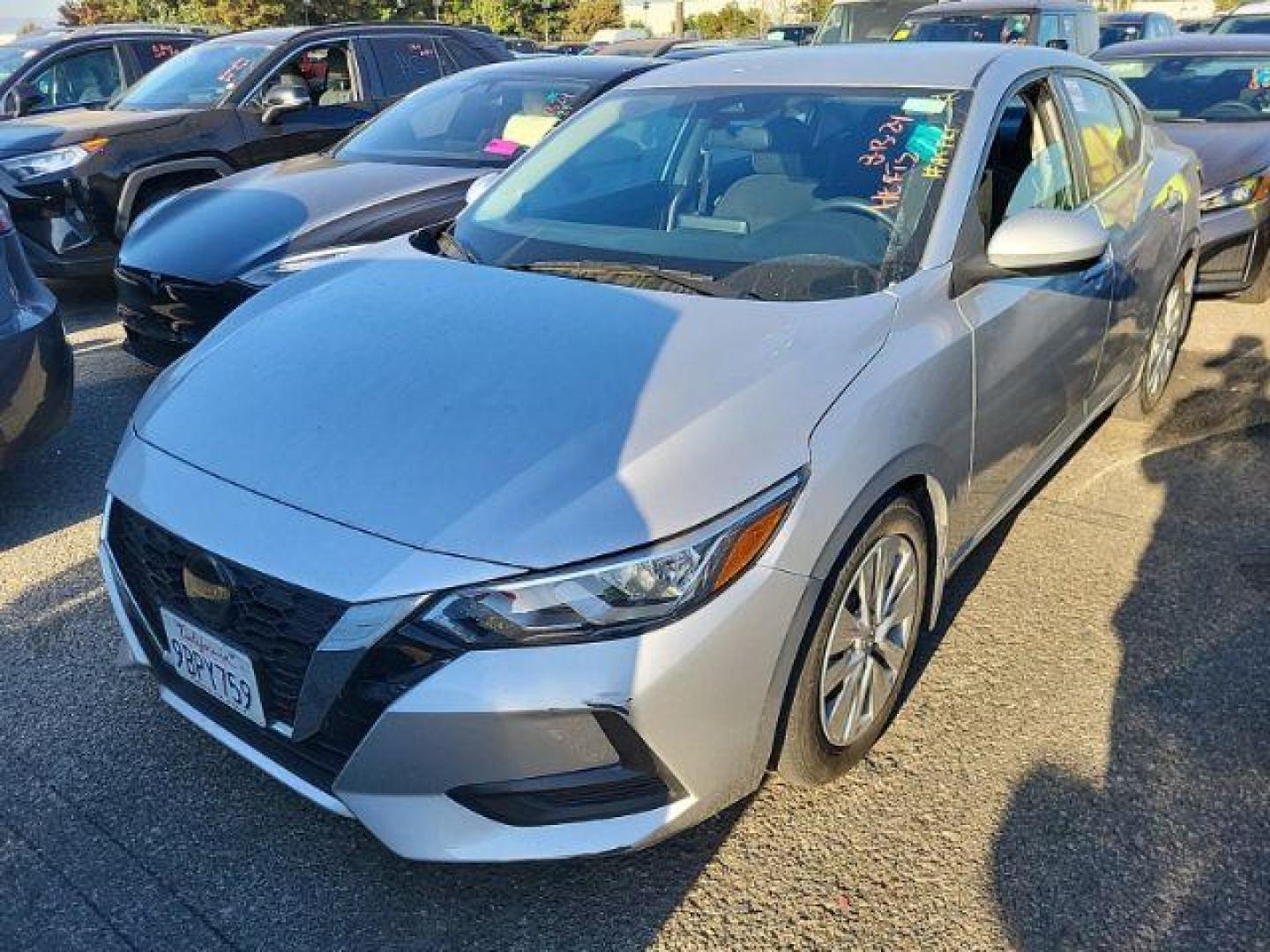 2020 GRAY Nissan Sentra (3N1AB8BV4LY) with an 4-Cyl 2.0 Liter engine, Automatic CVT w/Xtronic transmission, located at 412 Auto Vista Drive, Palmdale, CA, 93551, (661) 945-0620, 34.592636, -118.136681 - Photo#0