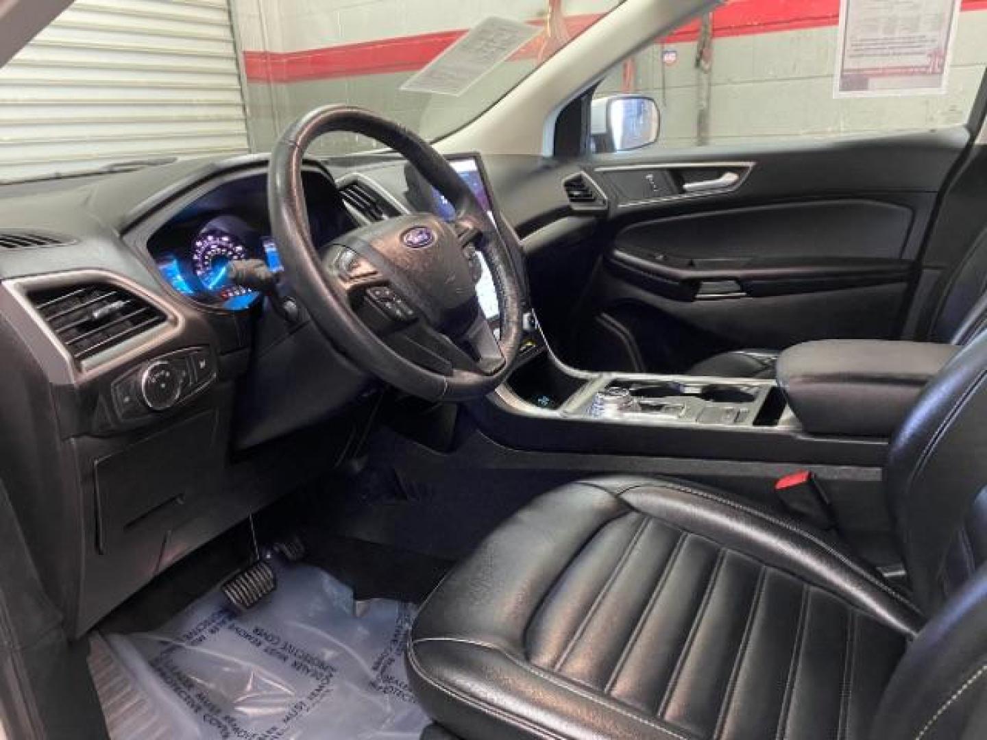 2022 WHITE Ford Edge (2FMPK4J94NB) with an 4-Cyl EcoBoost Turbo 2.0 Liter engine, Automatic 8-Spd transmission, located at 412 Auto Vista Drive, Palmdale, CA, 93551, (661) 945-0620, 34.592636, -118.136681 - Photo#18