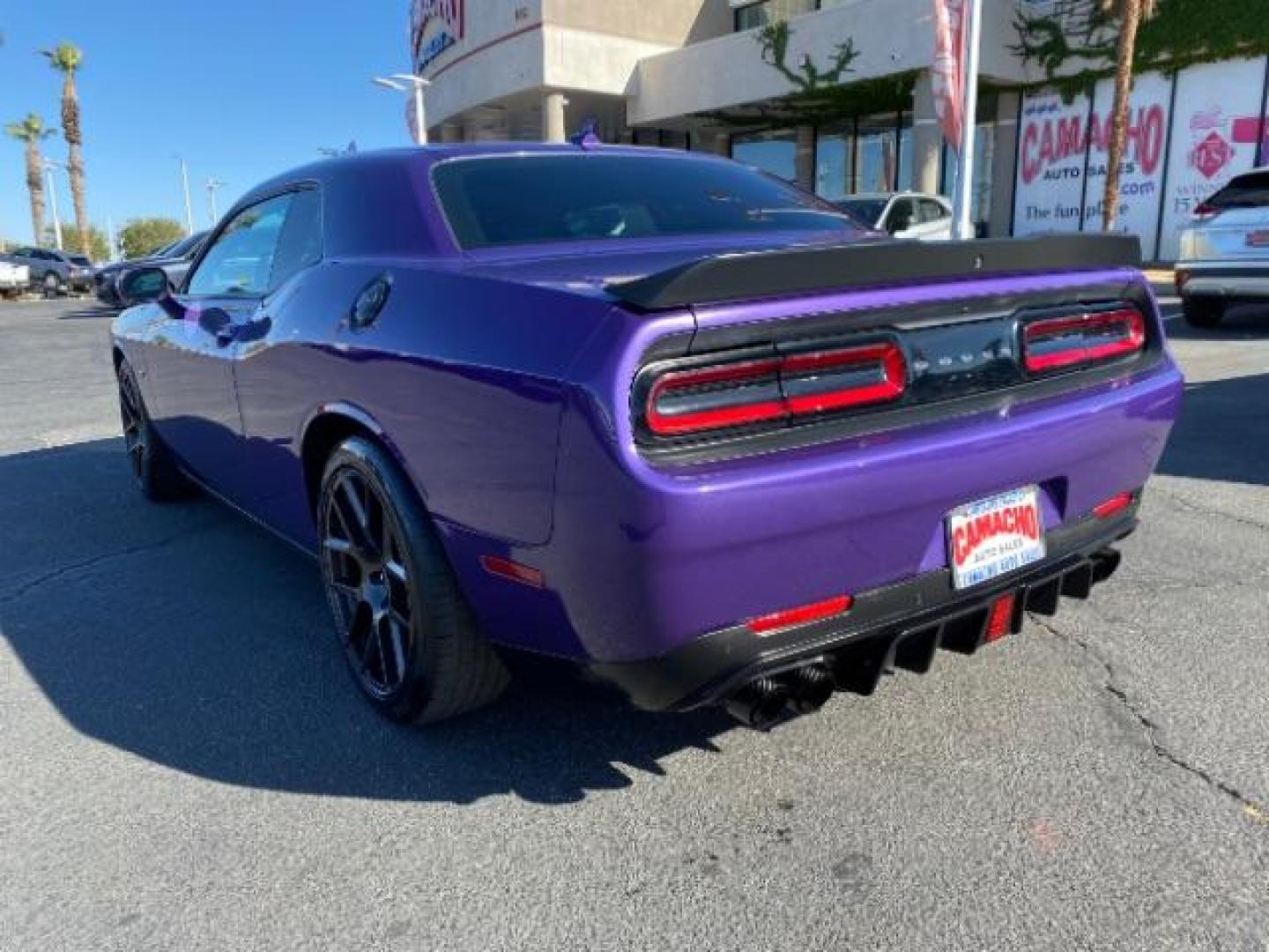 2016 PURPLE Dodge Challenger (2C3CDZBT0GH) with an V8 HEMI MDS 5.7 Liter engine, Automatic 8-Spd transmission, located at 412 Auto Vista Drive, Palmdale, CA, 93551, (661) 945-0620, 34.592636, -118.136681 - Photo#4