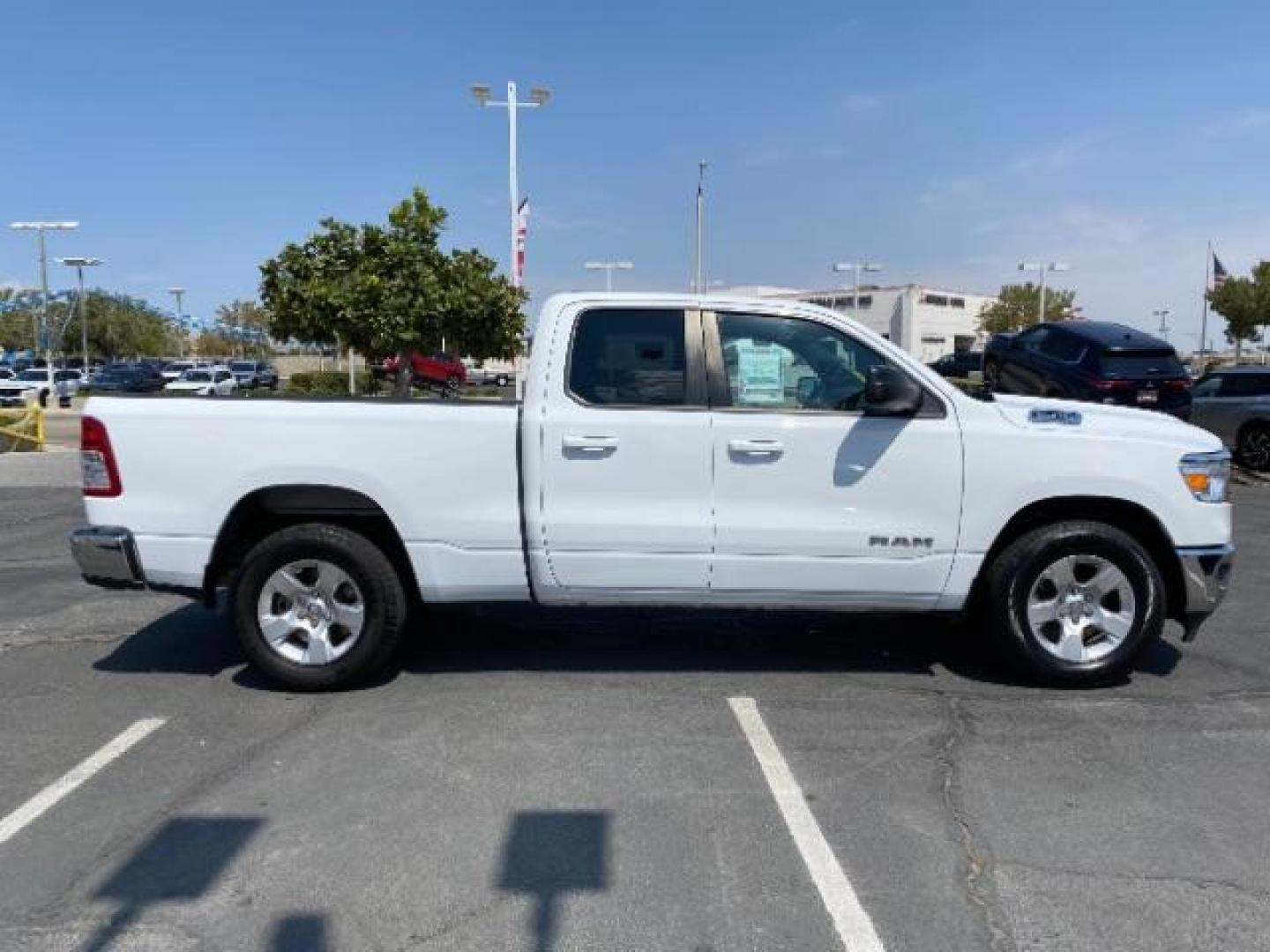 2022 WHITE Ram 1500 2WD (1C6RREBT7NN) with an 8-Cyl 5.7 Liter engine, Automatic 8-Spd transmission, located at 412 Auto Vista Drive, Palmdale, CA, 93551, (661) 945-0620, 34.592636, -118.136681 - Photo#7