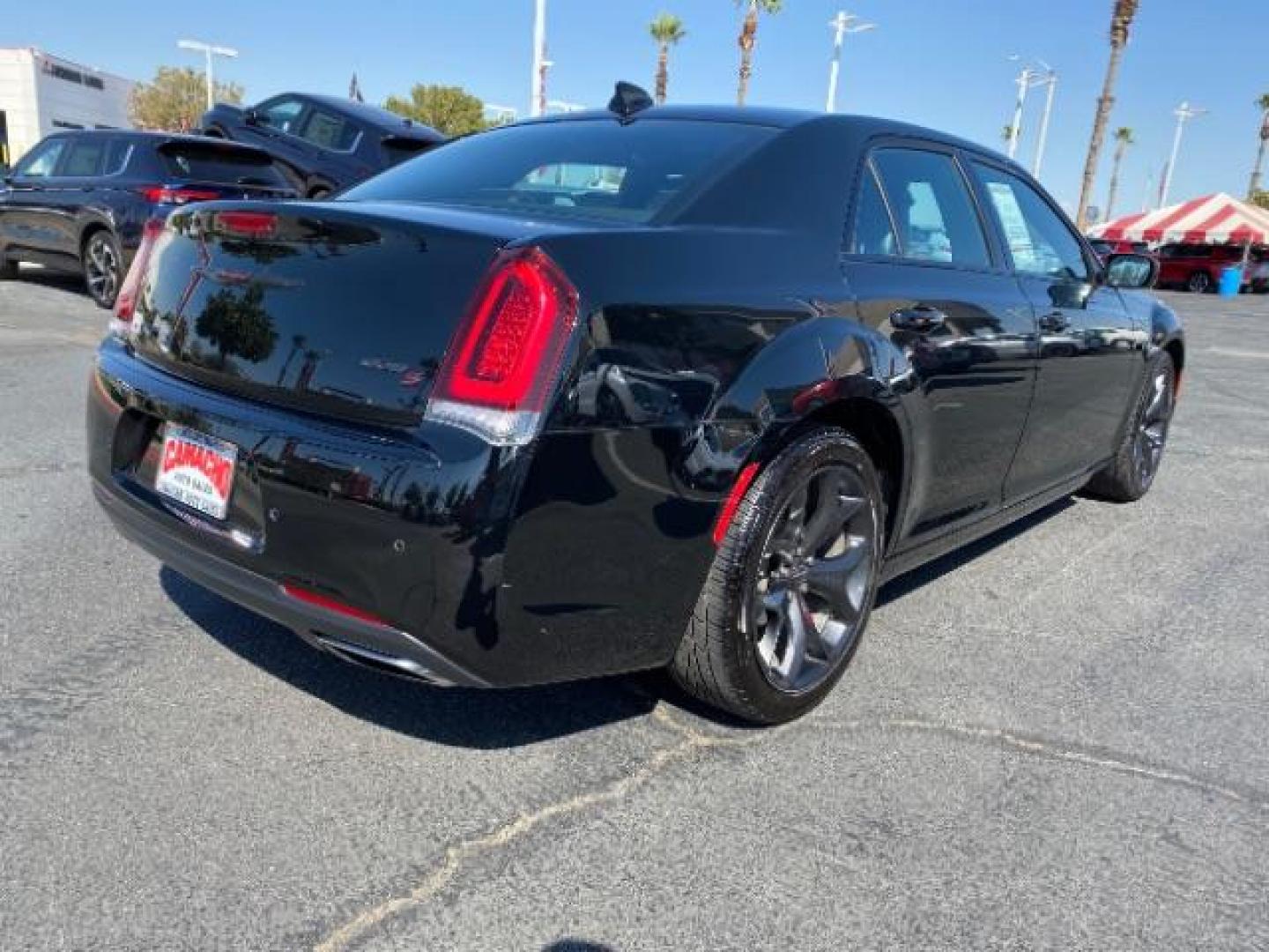 2022 BLACK Chrysler 300 (2C3CCABG1NH) with an V6 3.6 Liter engine, Automatic 8-Spd transmission, located at 412 Auto Vista Drive, Palmdale, CA, 93551, (661) 945-0620, 34.592636, -118.136681 - Photo#6