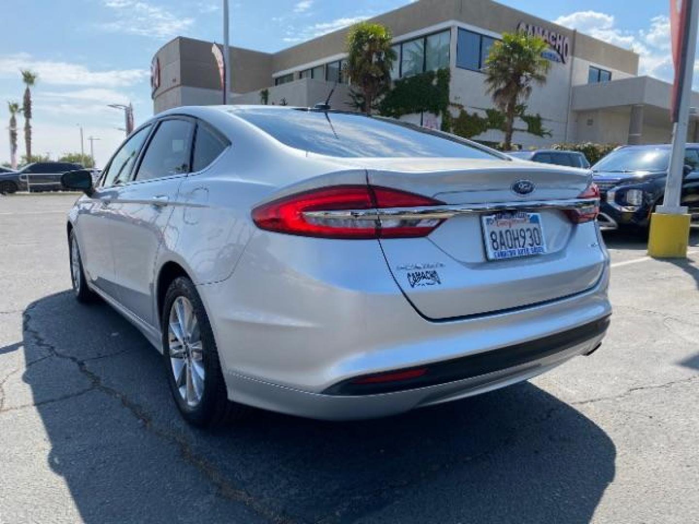 2017 SILVER Ford Fusion (3FA6P0H74HR) with an 4-Cyl 2.5 Liter engine, Auto 6-Spd SelectShift transmission, located at 412 Auto Vista Drive, Palmdale, CA, 93551, (661) 945-0620, 34.592636, -118.136681 - Photo#4