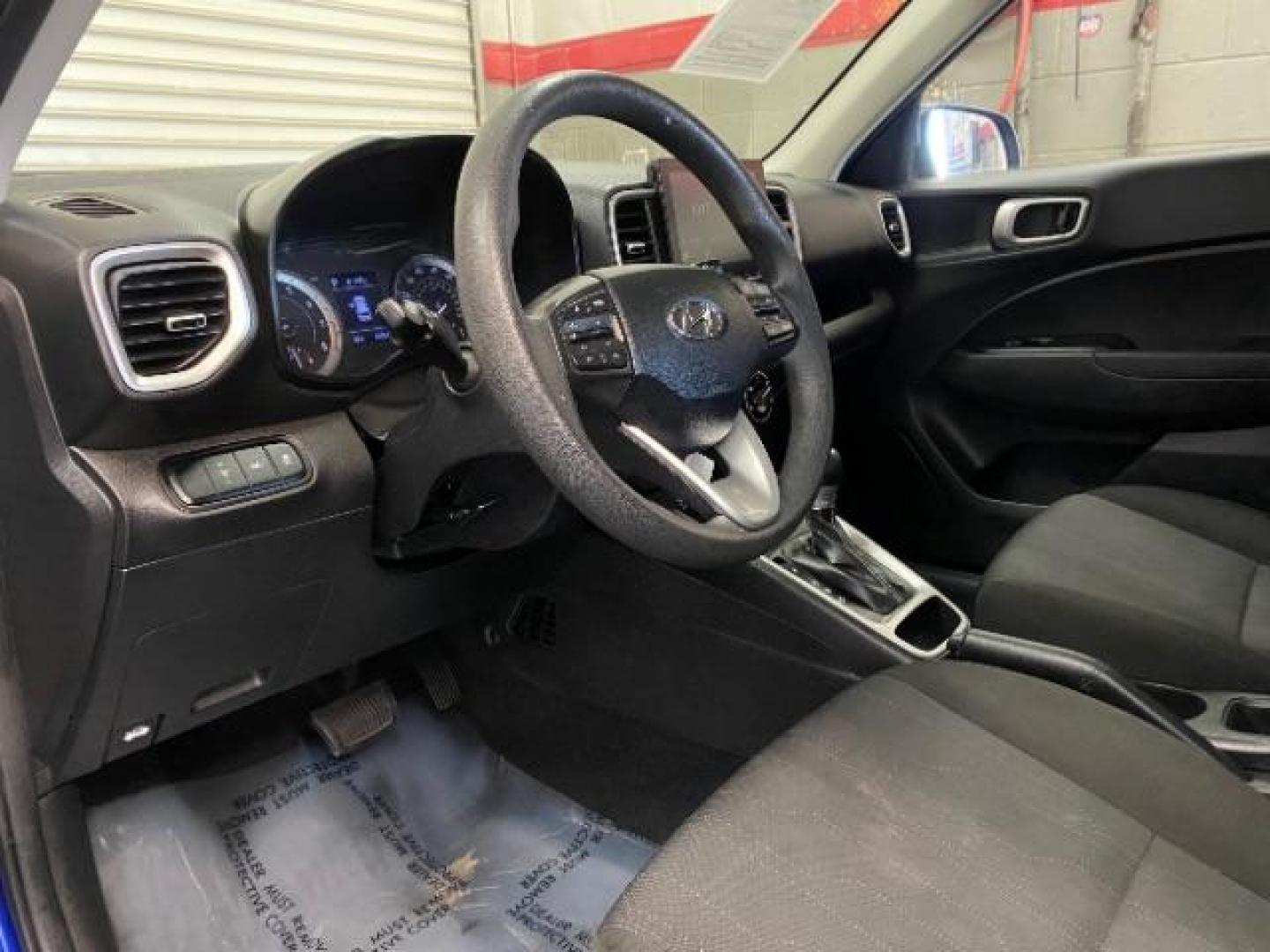 2021 BLUE Hyundai Venue (KMHRB8A35MU) with an 4-Cyl 1.6 Liter engine, Automatic IVT w/Shiftronic transmission, located at 412 Auto Vista Drive, Palmdale, CA, 93551, (661) 945-0620, 34.592636, -118.136681 - Photo#16