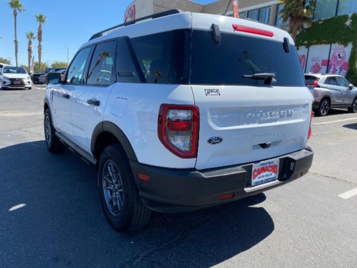 2021 WHITE Ford Bronco Sport (3FMCR9B69MR) with an 3-Cyl Turbo 1.5 Liter engine, Automatic 8-Spd transmission, located at 412 Auto Vista Drive, Palmdale, CA, 93551, (661) 945-0620, 34.592636, -118.136681 - Photo#5