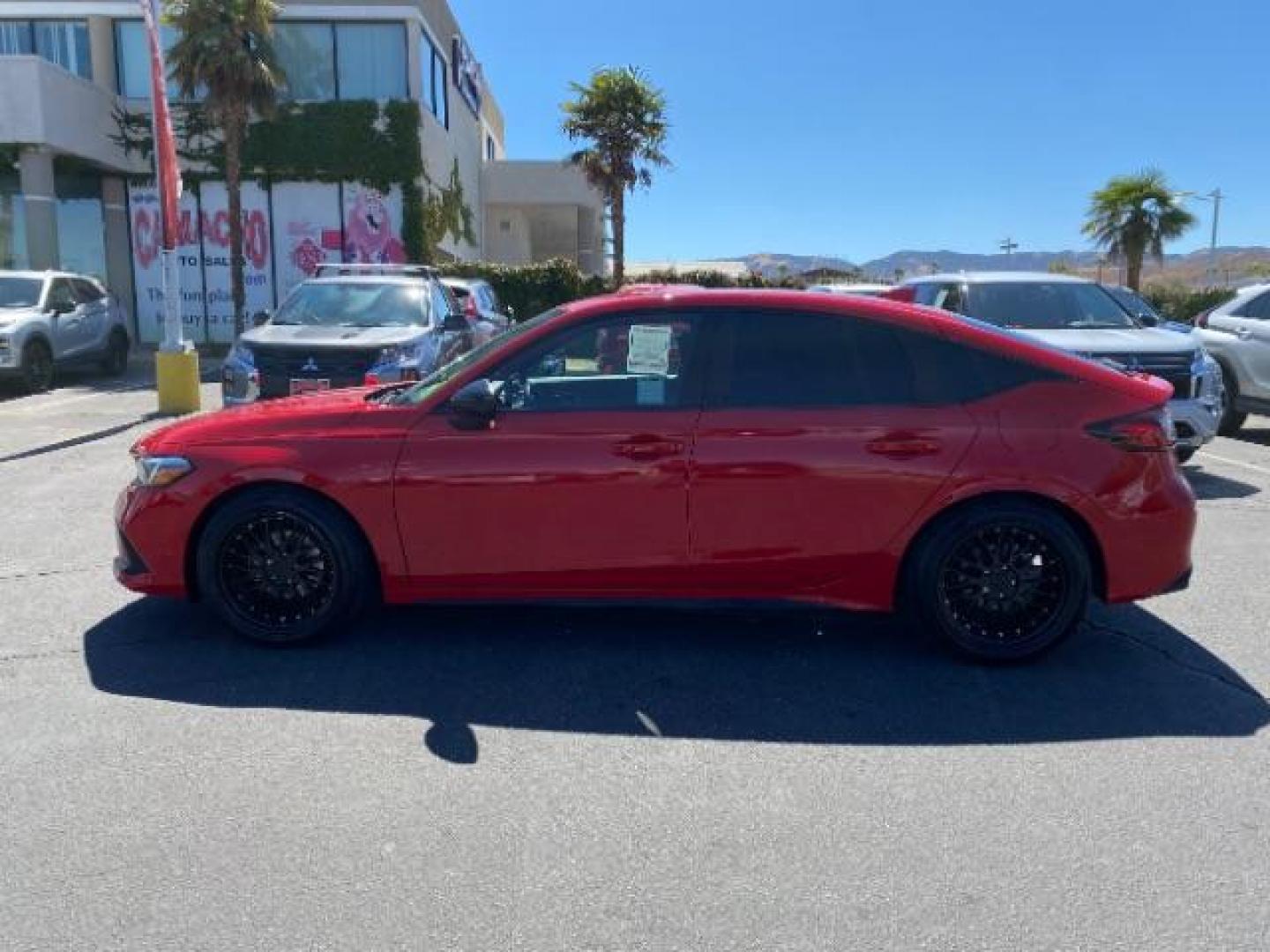 2022 RED Honda Civic Hatchback (19XFL2G86NE) with an 4-Cyl i-VTEC 2.0 Liter engine, Manual 6-Spd transmission, located at 412 Auto Vista Drive, Palmdale, CA, 93551, (661) 945-0620, 34.592636, -118.136681 - Photo#8