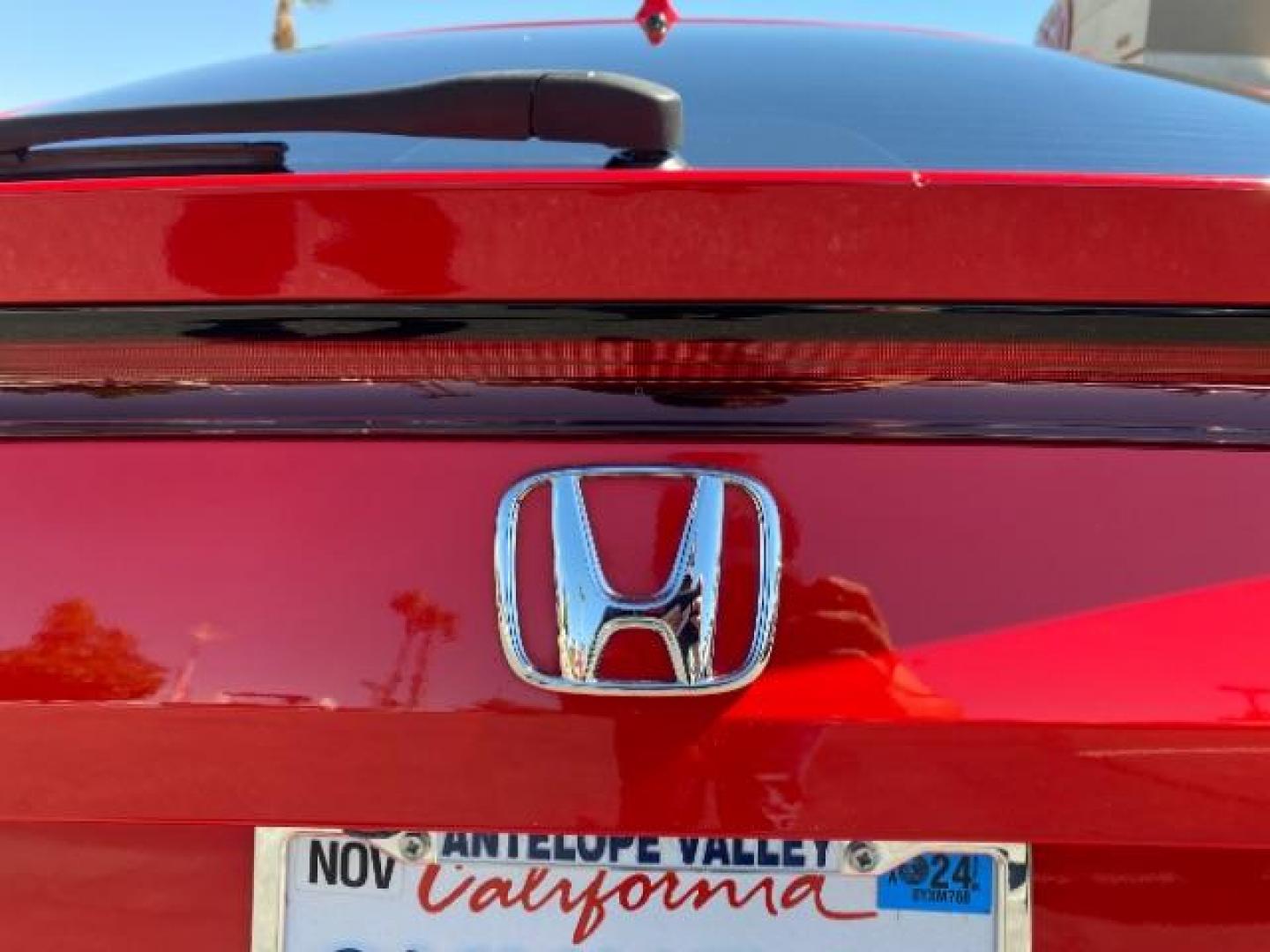 2022 RED Honda Civic Hatchback (19XFL2G86NE) with an 4-Cyl i-VTEC 2.0 Liter engine, Manual 6-Spd transmission, located at 412 Auto Vista Drive, Palmdale, CA, 93551, (661) 945-0620, 34.592636, -118.136681 - Photo#14