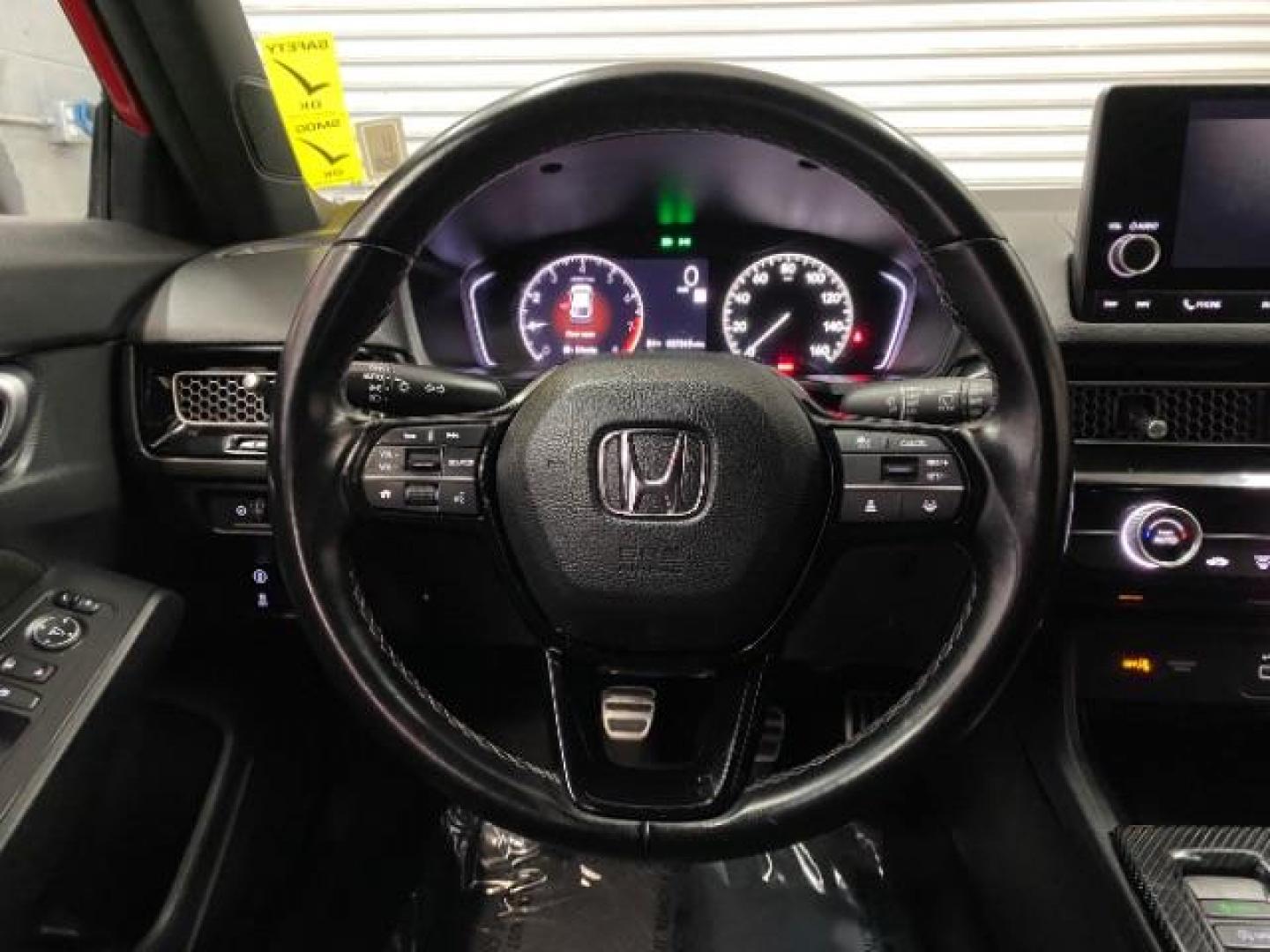 2022 RED Honda Civic Hatchback (19XFL2G86NE) with an 4-Cyl i-VTEC 2.0 Liter engine, Manual 6-Spd transmission, located at 412 Auto Vista Drive, Palmdale, CA, 93551, (661) 945-0620, 34.592636, -118.136681 - Photo#19