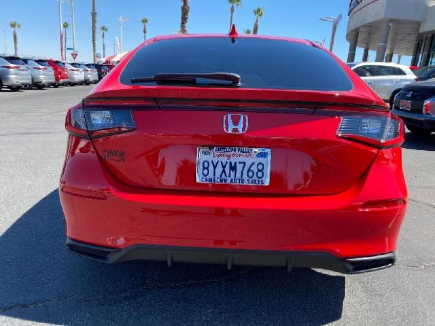 2022 RED Honda Civic Hatchback (19XFL2G86NE) with an 4-Cyl i-VTEC 2.0 Liter engine, Manual 6-Spd transmission, located at 412 Auto Vista Drive, Palmdale, CA, 93551, (661) 945-0620, 34.592636, -118.136681 - Photo#6