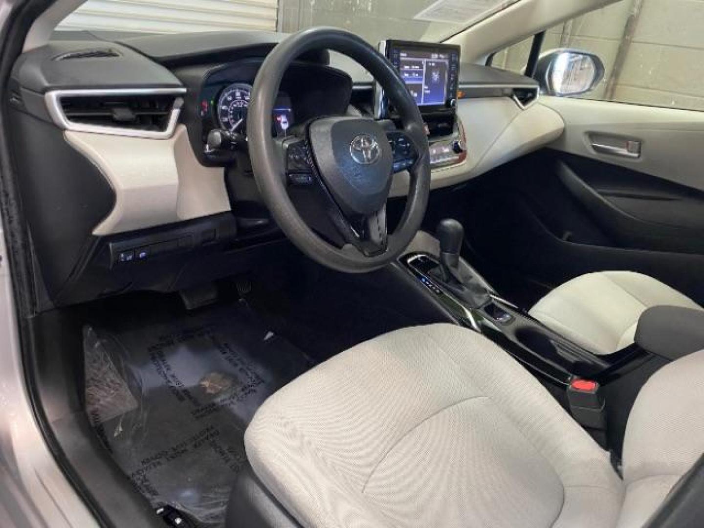 2021 SILVER Toyota Corolla (JTDEPMAE3MJ) with an 4-Cyl 1.8 Liter engine, Automatic CVTi-S transmission, located at 412 Auto Vista Drive, Palmdale, CA, 93551, (661) 945-0620, 34.592636, -118.136681 - Photo#18