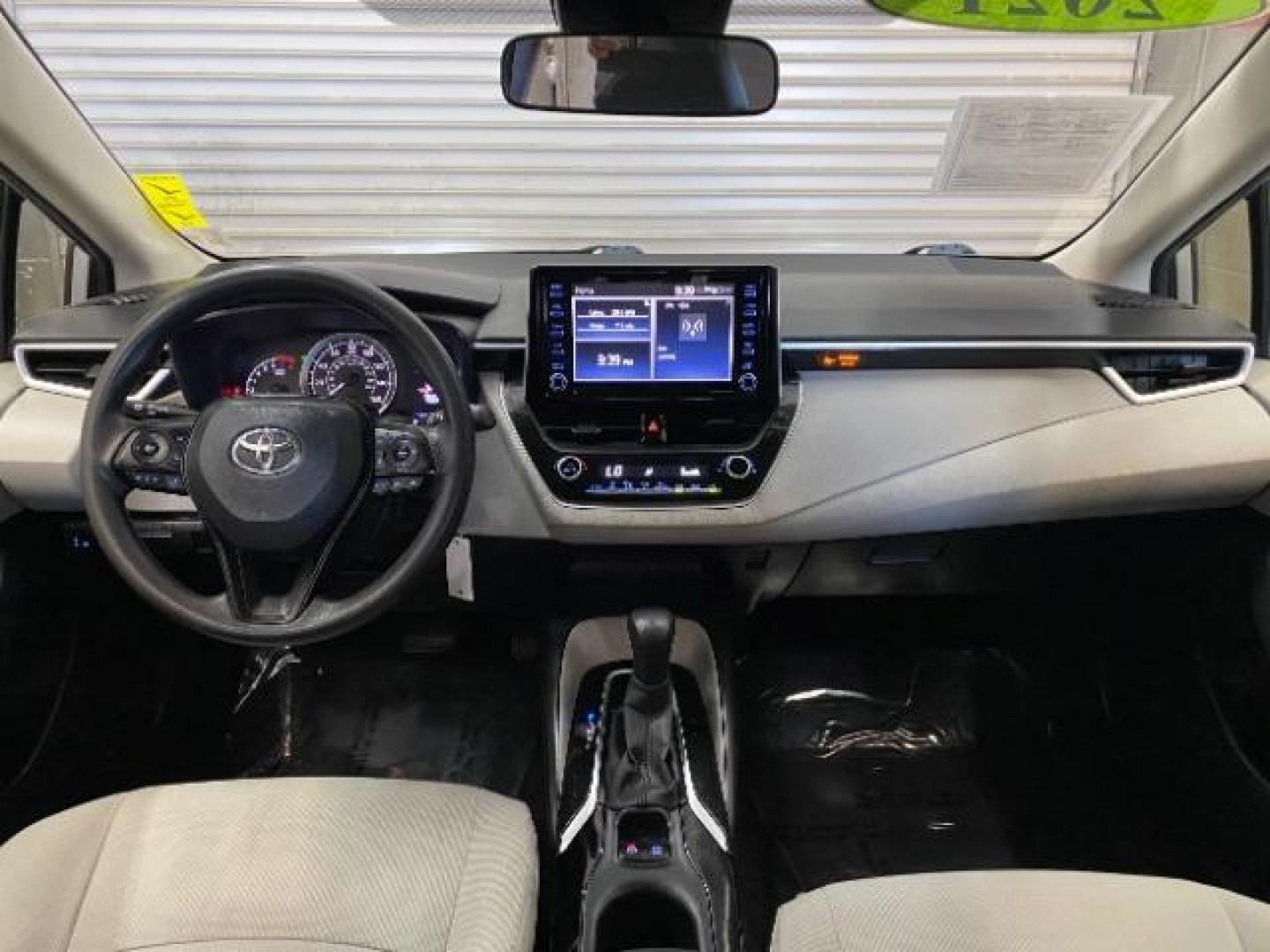 2021 SILVER Toyota Corolla (JTDEPMAE3MJ) with an 4-Cyl 1.8 Liter engine, Automatic CVTi-S transmission, located at 412 Auto Vista Drive, Palmdale, CA, 93551, (661) 945-0620, 34.592636, -118.136681 - Photo#19