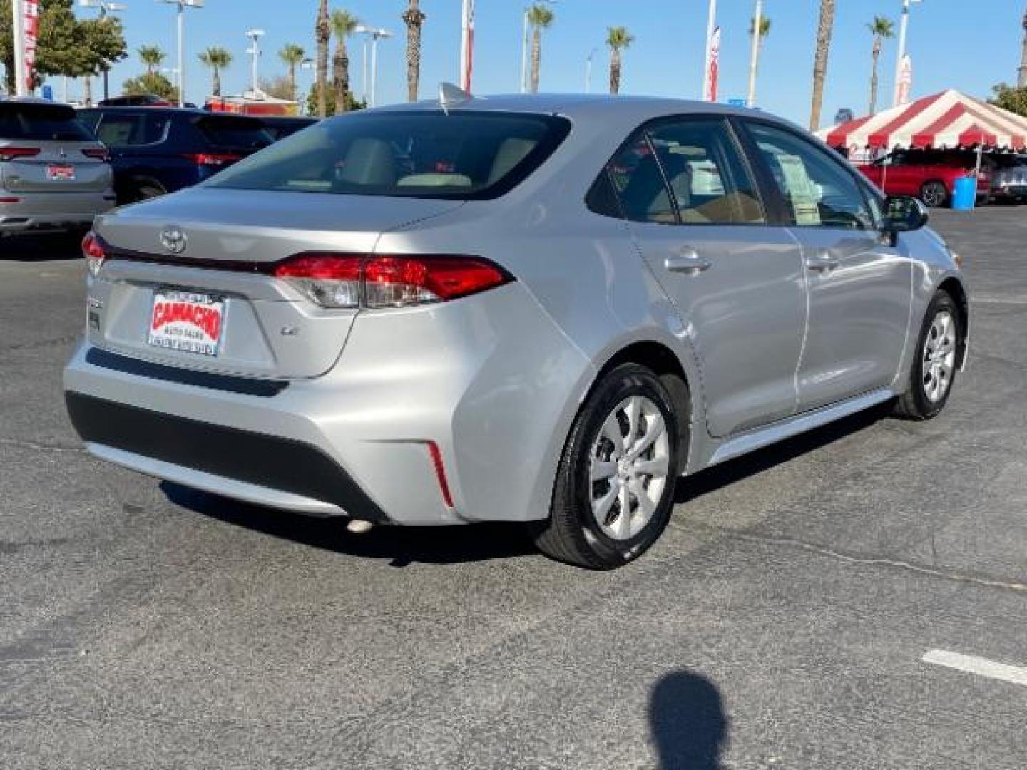 2021 SILVER Toyota Corolla (JTDEPMAE3MJ) with an 4-Cyl 1.8 Liter engine, Automatic CVTi-S transmission, located at 412 Auto Vista Drive, Palmdale, CA, 93551, (661) 945-0620, 34.592636, -118.136681 - Photo#6