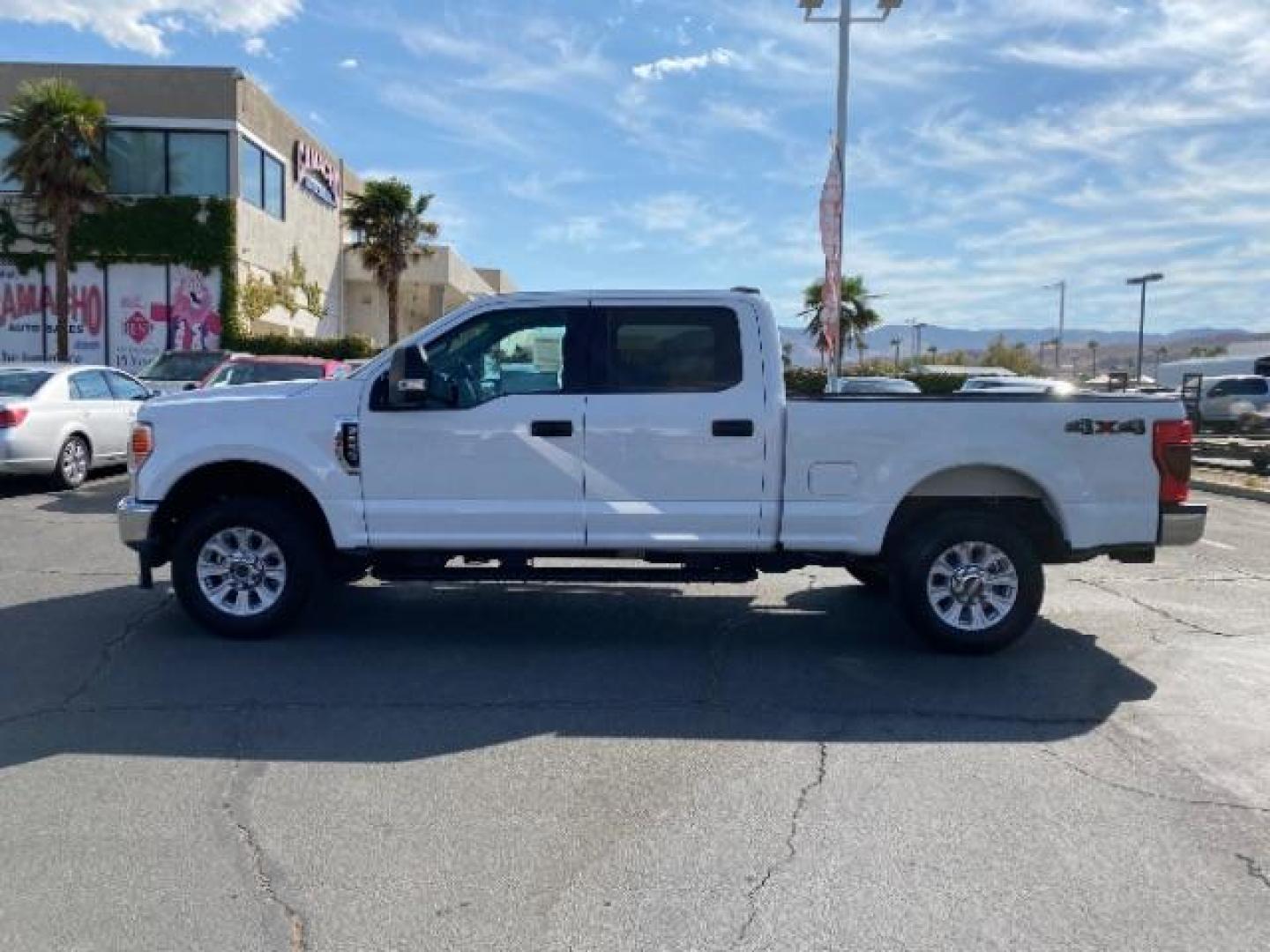 2022 WHITE Ford Super Duty F-250 4WD (1FT7W2B60NE) , Automatic transmission, located at 412 Auto Vista Drive, Palmdale, CA, 93551, (661) 945-0620, 34.592636, -118.136681 - Photo#3