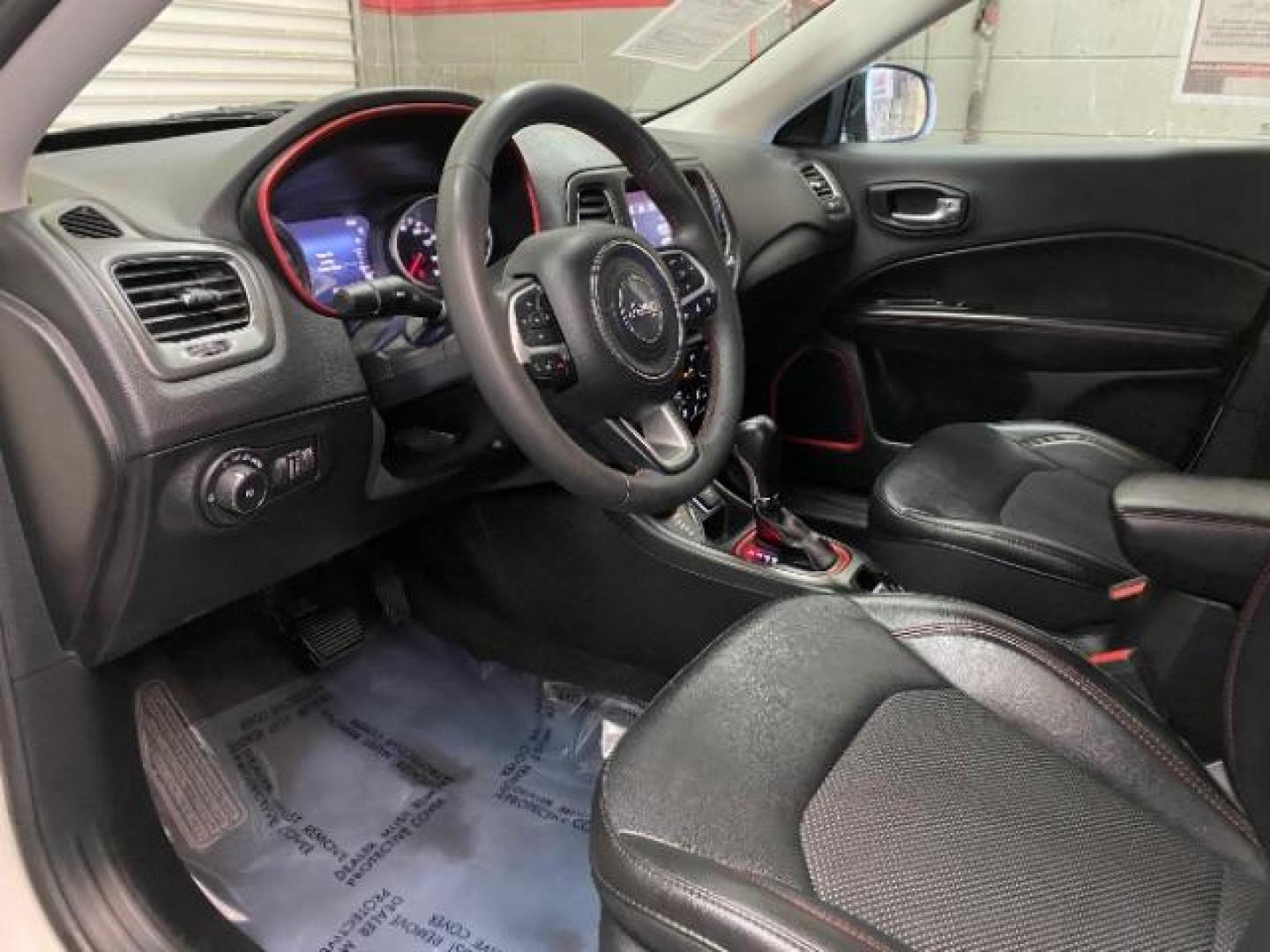 2021 WHITE Jeep Compass (3C4NJDDBXMT) with an 4-Cyl MultiAir PZEV 2.4 Liter engine, Automatic 9-Spd transmission, located at 412 Auto Vista Drive, Palmdale, CA, 93551, (661) 945-0620, 34.592636, -118.136681 - Photo#9