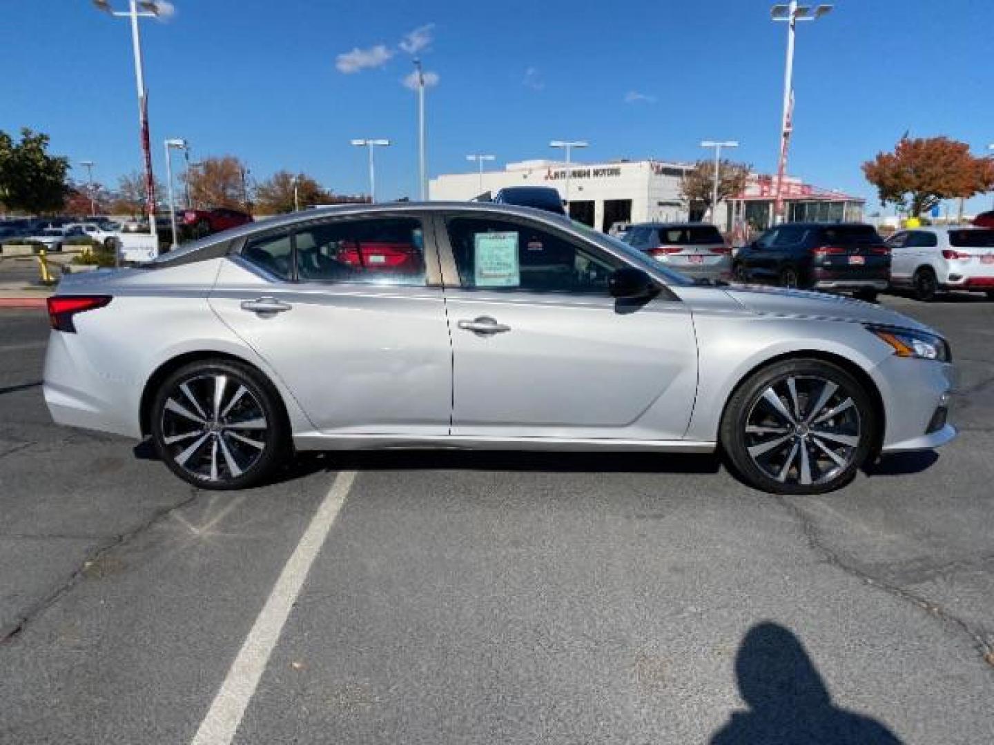 2021 SILVER Nissan Altima (1N4BL4CV2MN) with an 4-Cyl 2.5 Liter engine, Automatic Xtronic CVT transmission, located at 412 Auto Vista Drive, Palmdale, CA, 93551, (661) 945-0620, 34.592636, -118.136681 - Photo#7