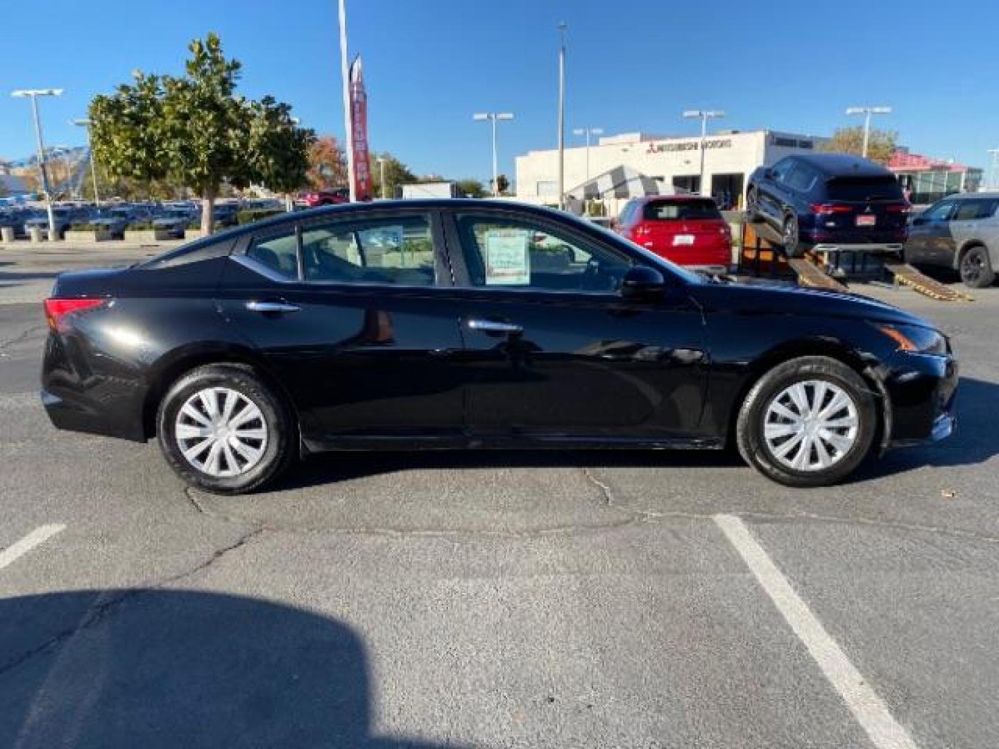 2023 BLACK Nissan Altima (1N4BL4BV4PN) with an 4-Cyl 2.5 Liter engine, Automatic Xtronic CVT transmission, located at 412 Auto Vista Drive, Palmdale, CA, 93551, (661) 945-0620, 34.592636, -118.136681 - Photo#5