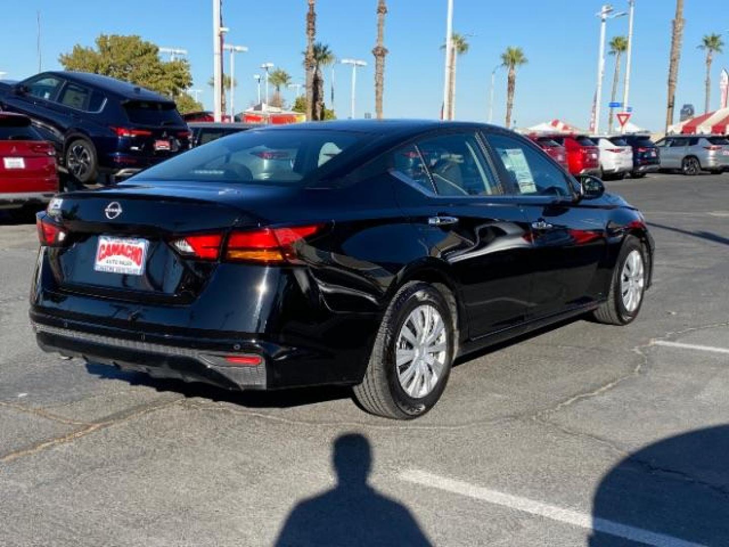 2023 BLACK Nissan Altima (1N4BL4BV4PN) with an 4-Cyl 2.5 Liter engine, Automatic Xtronic CVT transmission, located at 412 Auto Vista Drive, Palmdale, CA, 93551, (661) 945-0620, 34.592636, -118.136681 - Photo#6