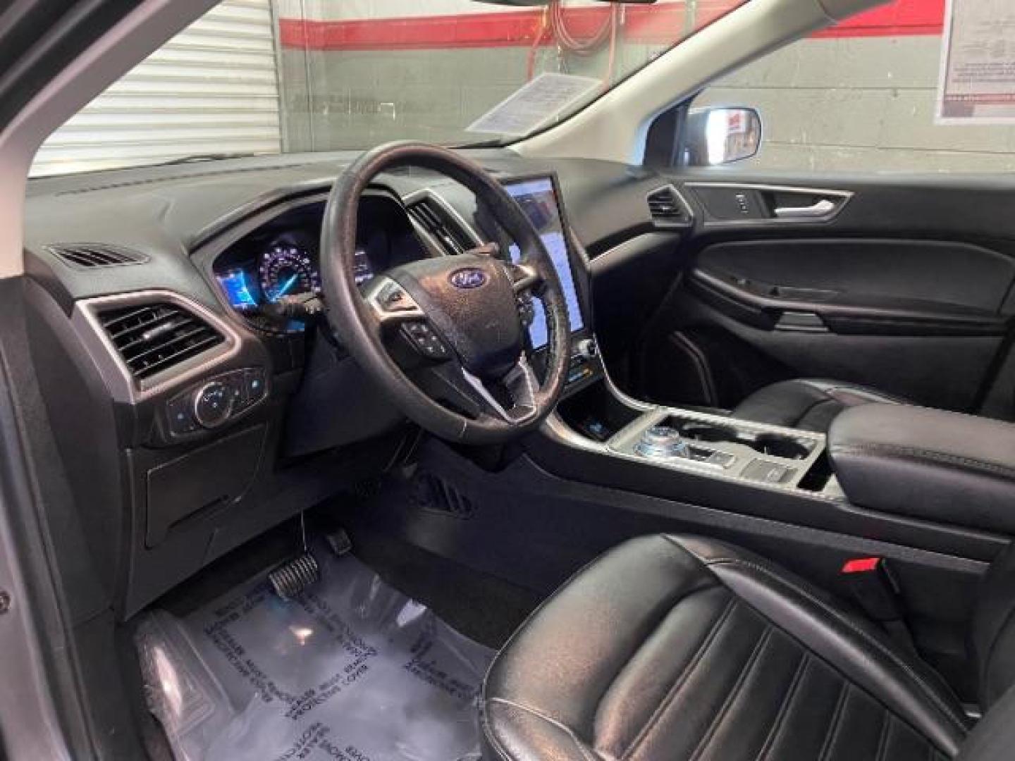 2022 BURGUNDY Ford Edge (2FMPK4J9XNB) with an 4-Cyl EcoBoost Turbo 2.0 Liter engine, Automatic 8-Spd transmission, located at 412 Auto Vista Drive, Palmdale, CA, 93551, (661) 945-0620, 34.592636, -118.136681 - Photo#18